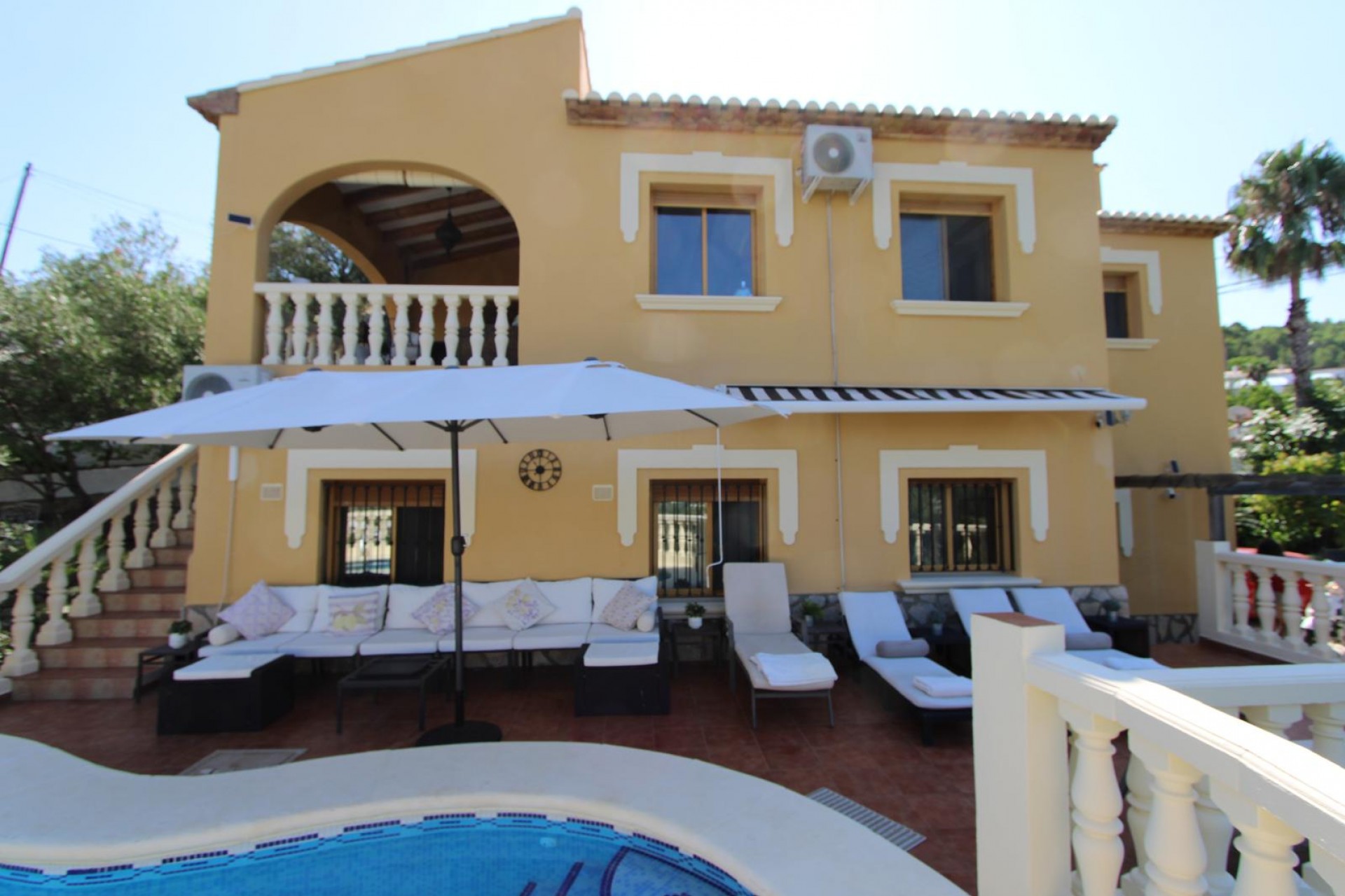 Sale - Villa -
Orba