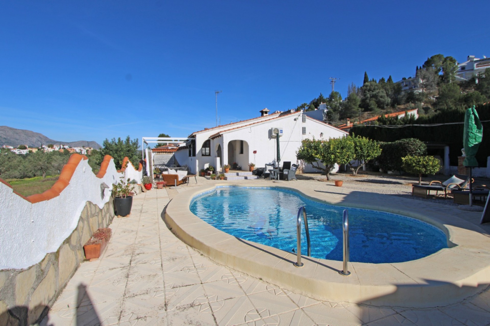 Sale - Villa -
Orba