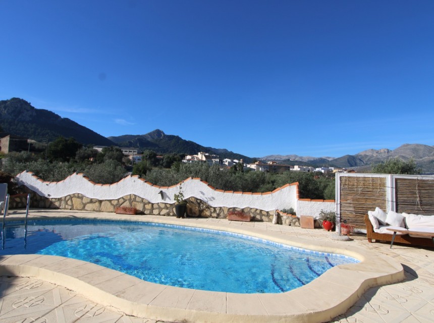 Sale - Villa -
Orba