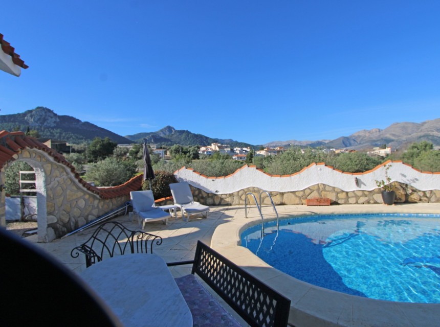 Sale - Villa -
Orba