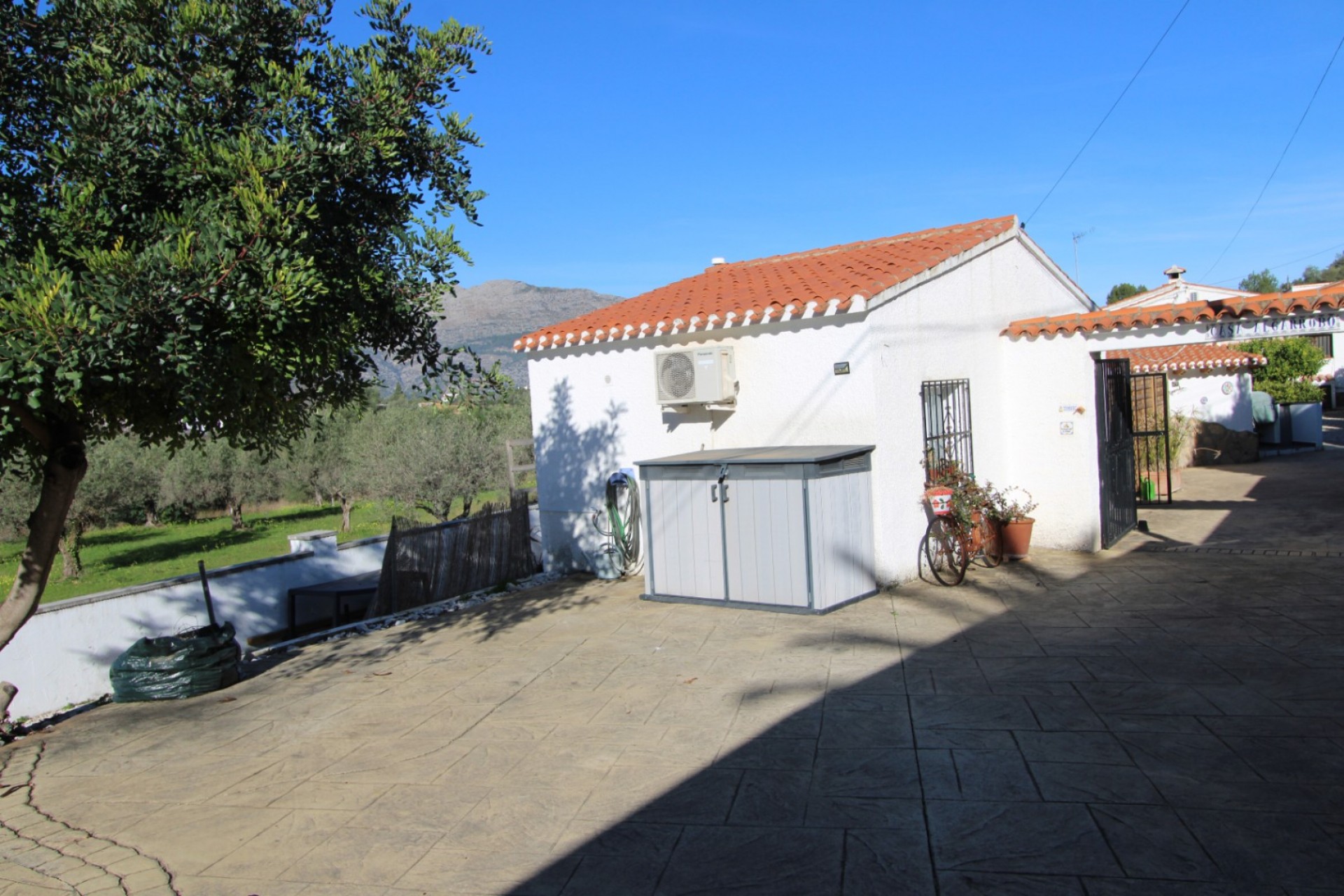 Sale - Villa -
Orba