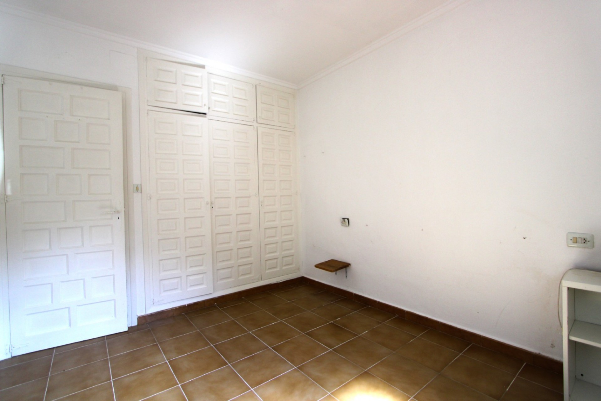 Sale - Villa -
Orba