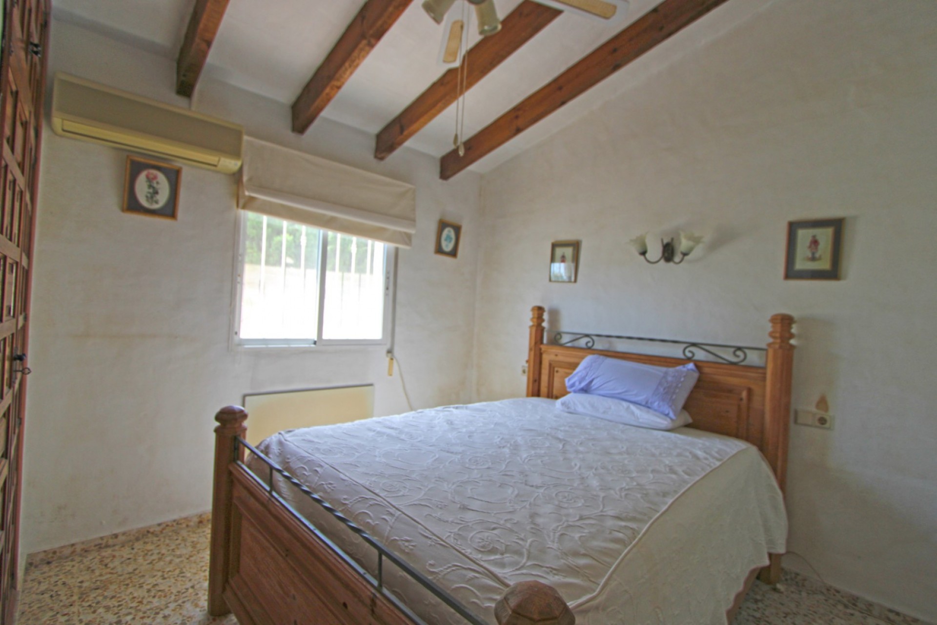 Sale - Villa -
Orba