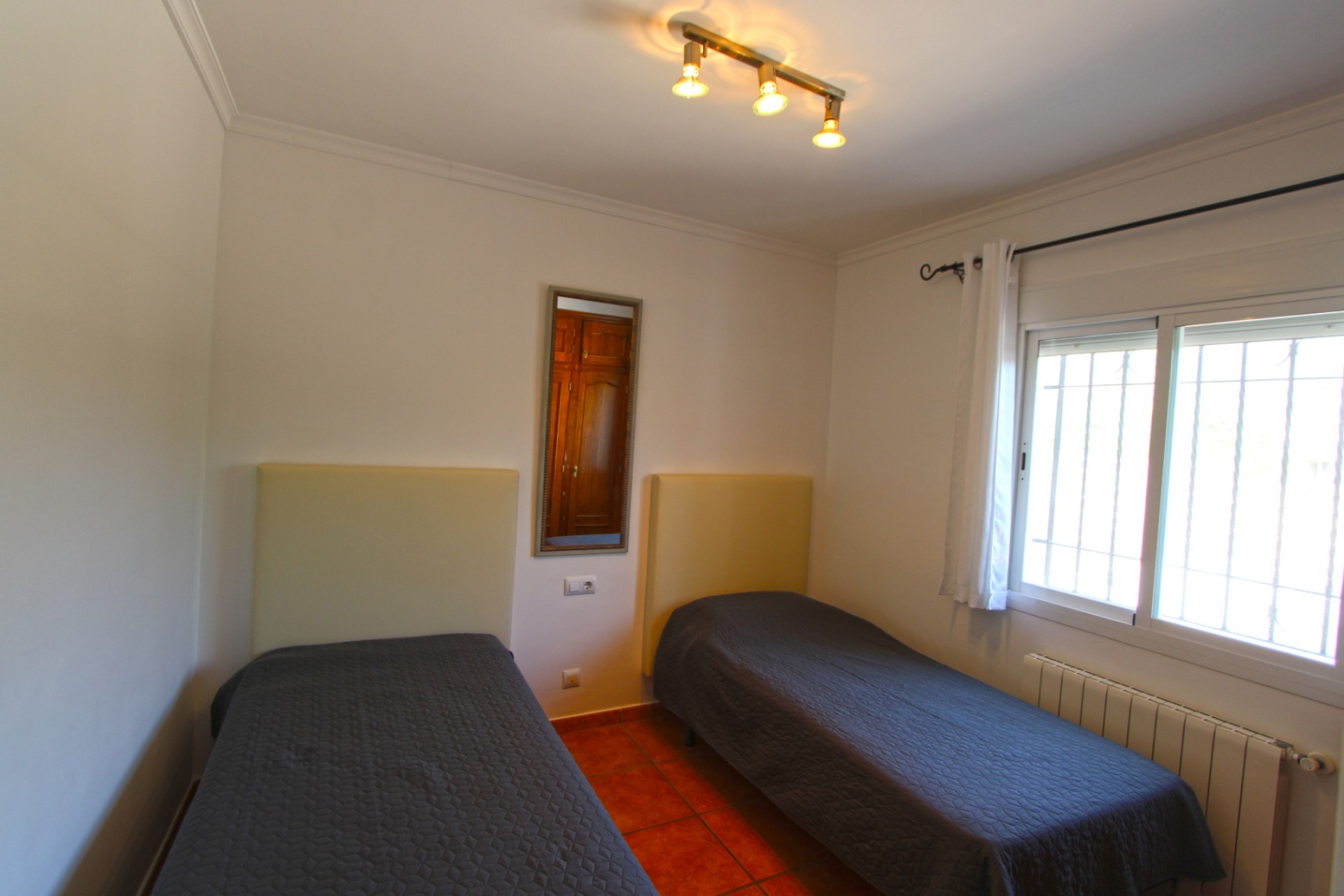 Sale - Villa -
Orba