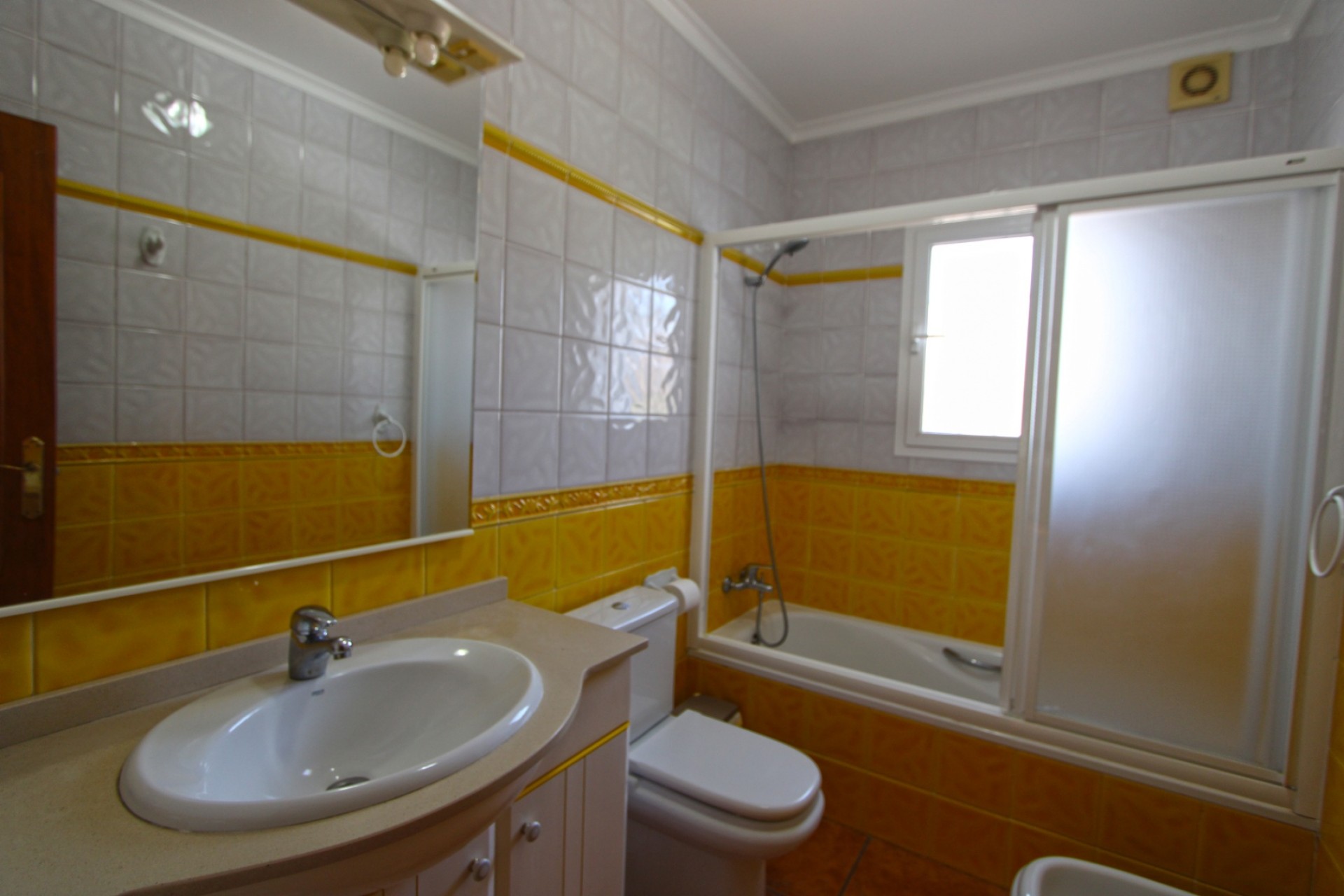 Sale - Villa -
Orba