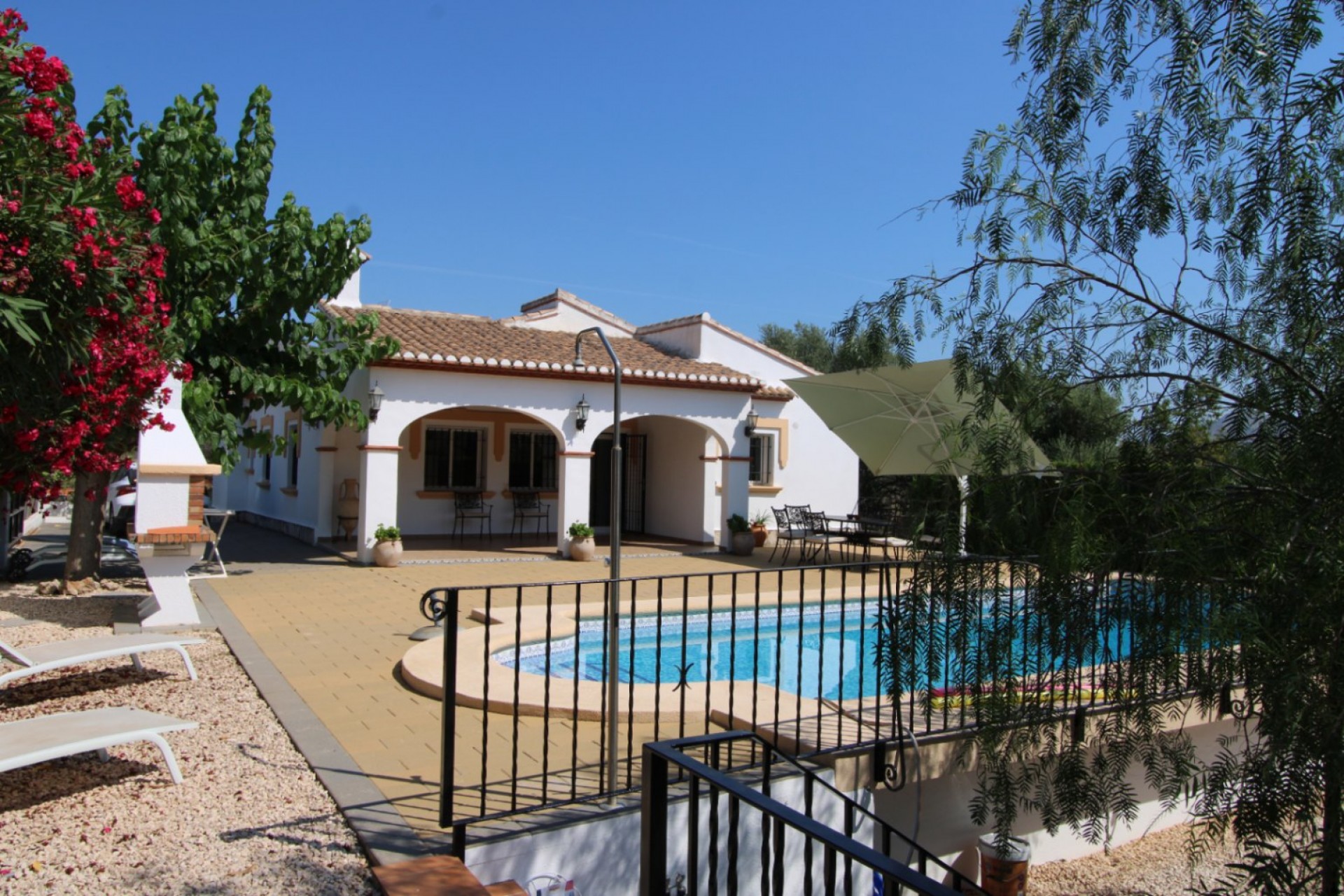 Sale - Villa -
Orba