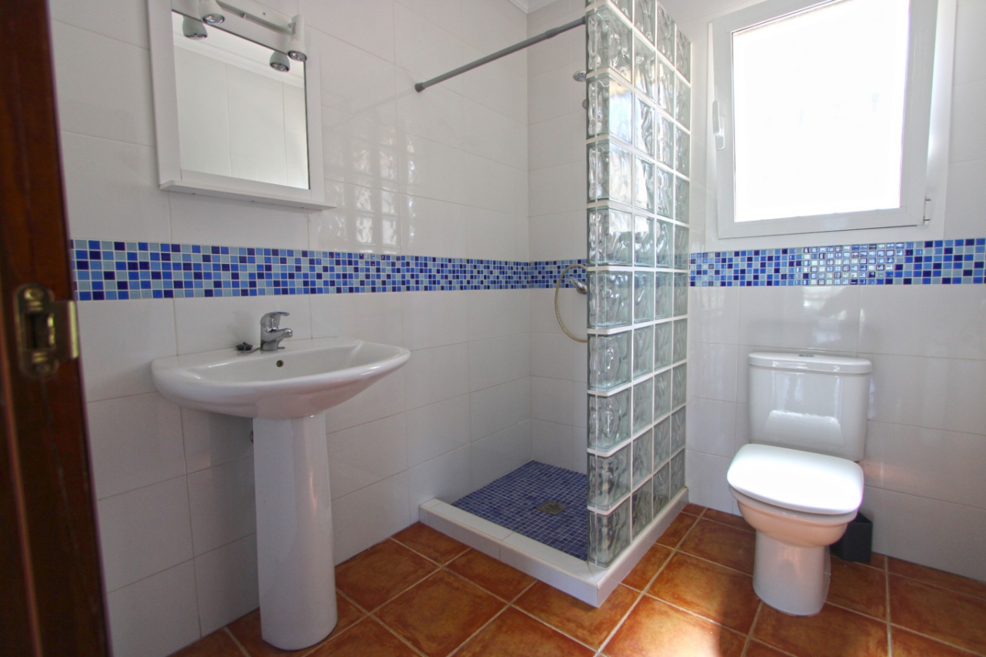 Sale - Villa -
Orba