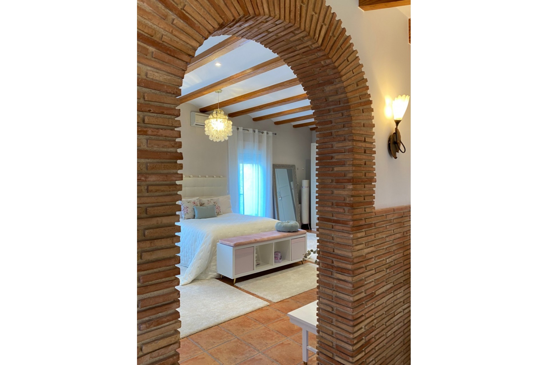 Sale - Villa -
Orba