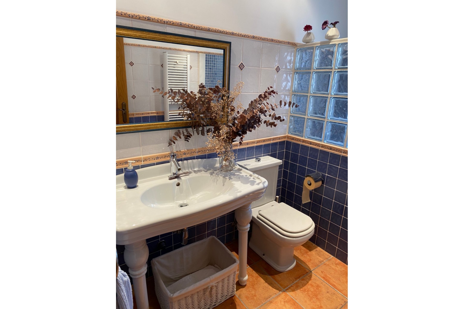 Sale - Villa -
Orba