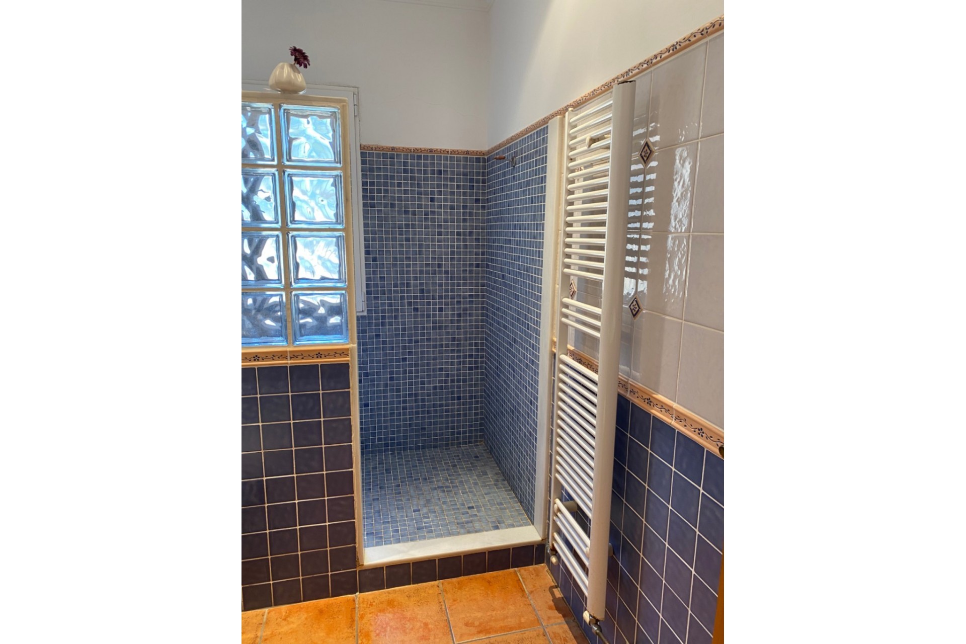 Sale - Villa -
Orba
