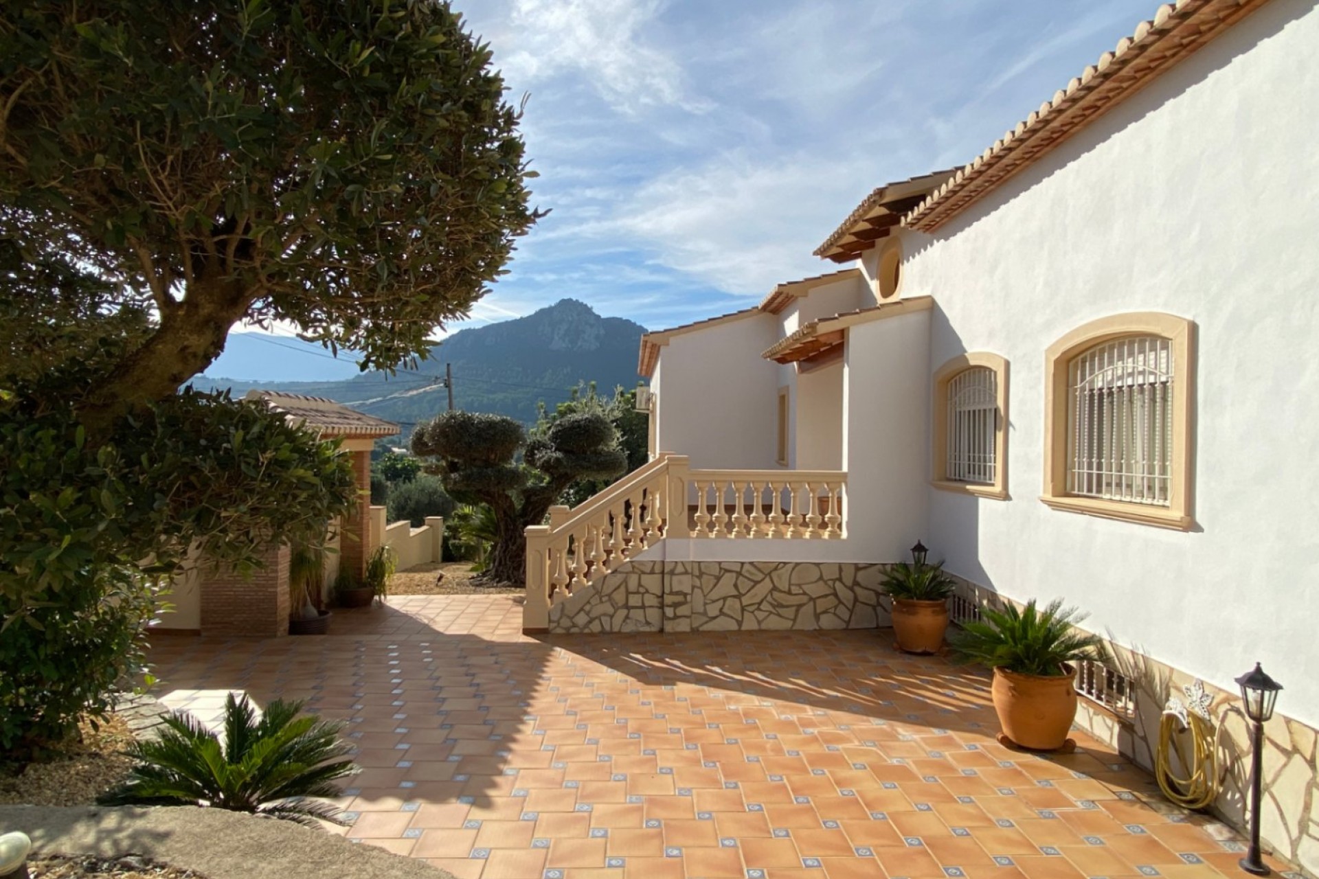 Sale - Villa -
Orba