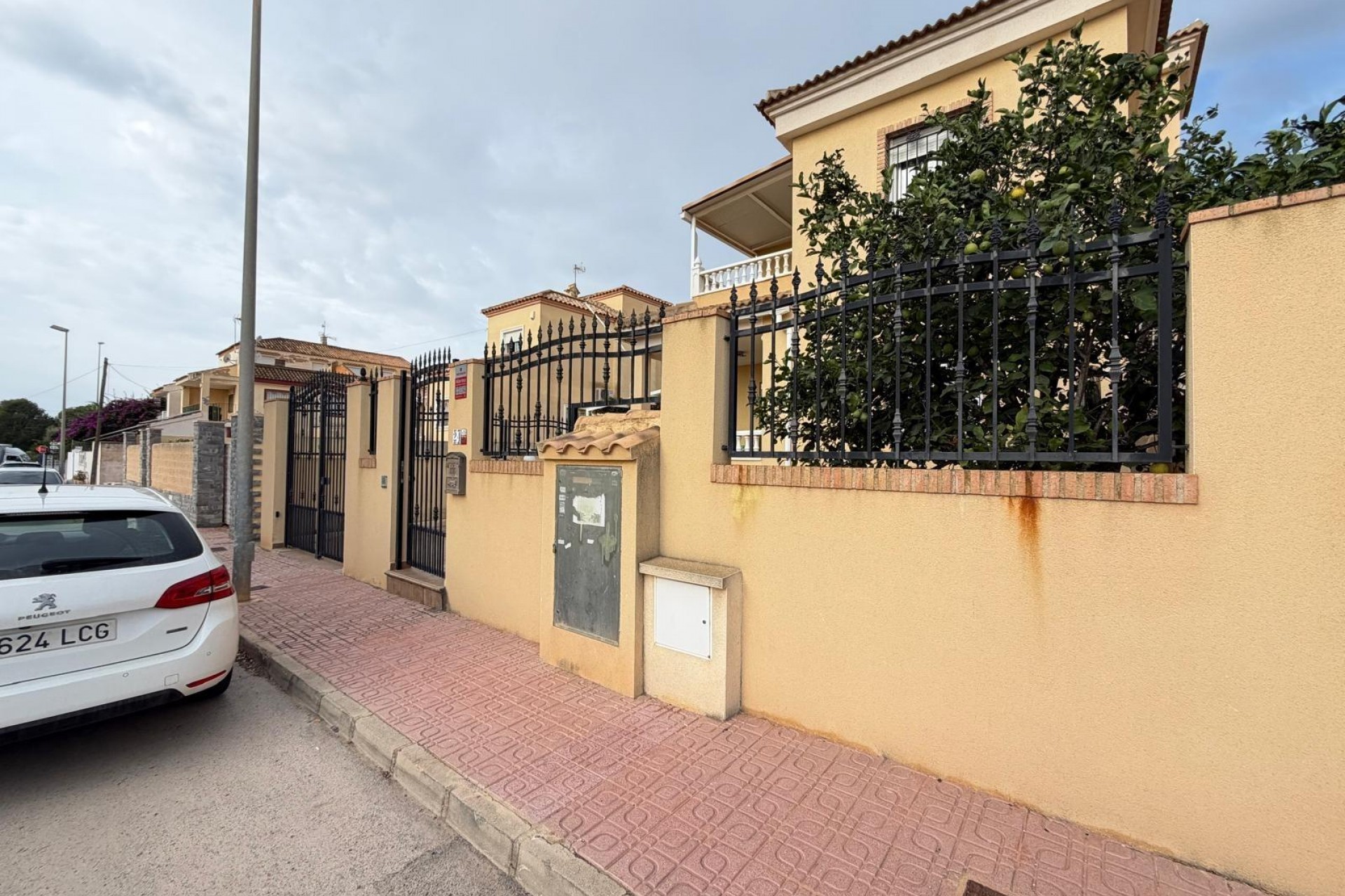 Sale - Villa -
Orihuela Costa - Lomas de Don Juan