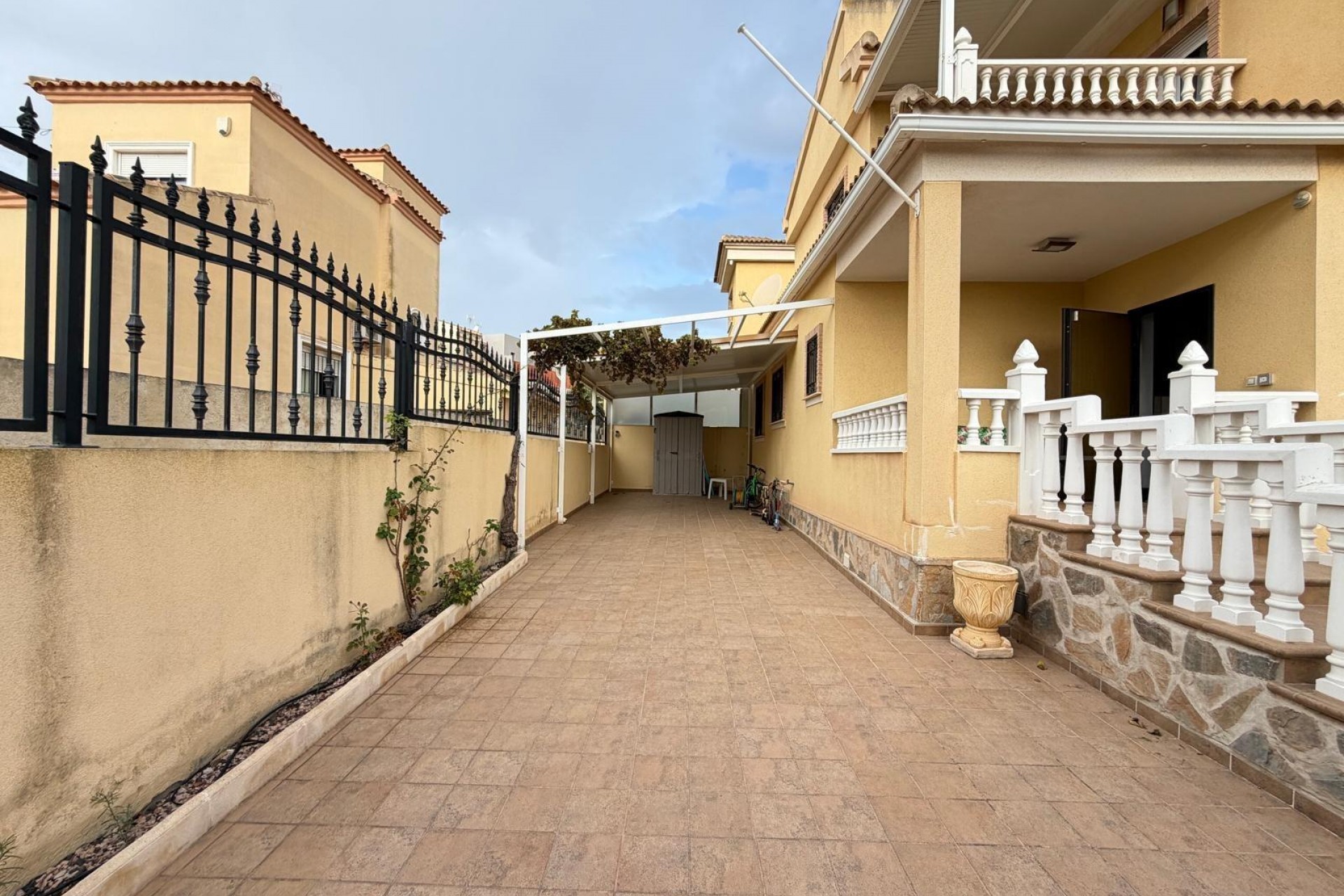 Sale - Villa -
Orihuela Costa - Lomas de Don Juan
