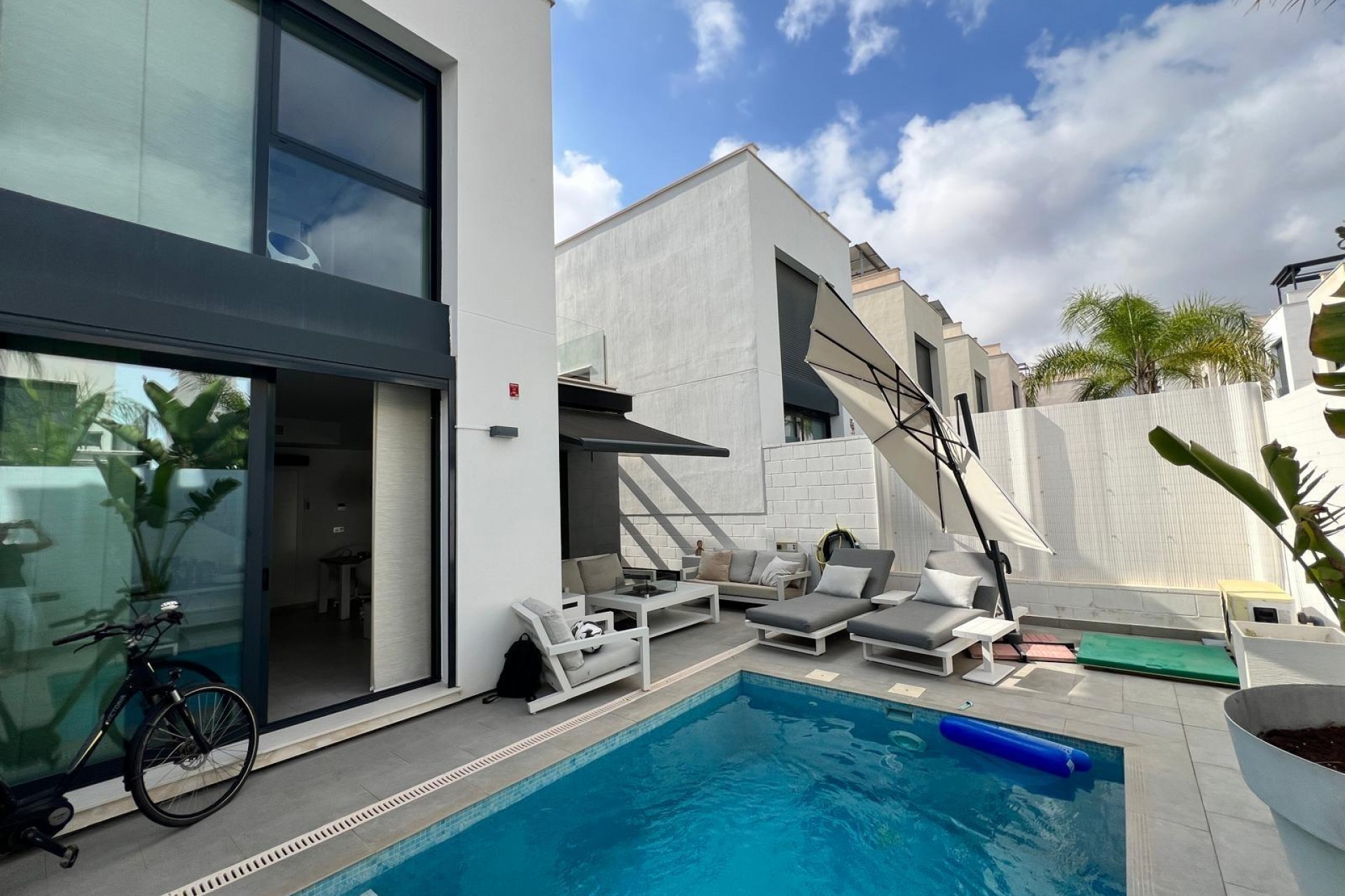 Sale - Villa -
Orihuela Costa - Villamartín-Las Filipinas