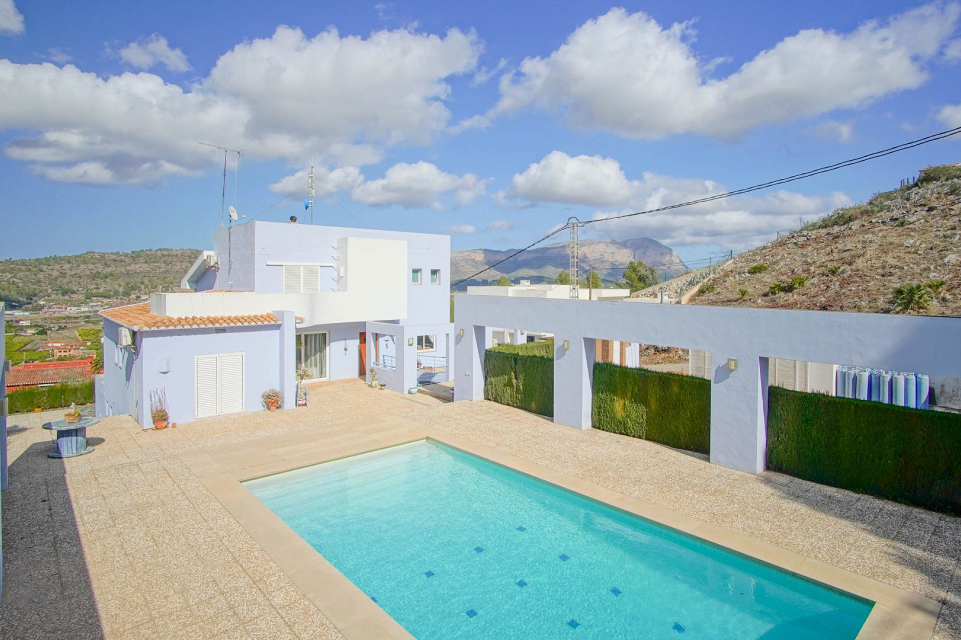 Sale - Villa -
Pedreguer