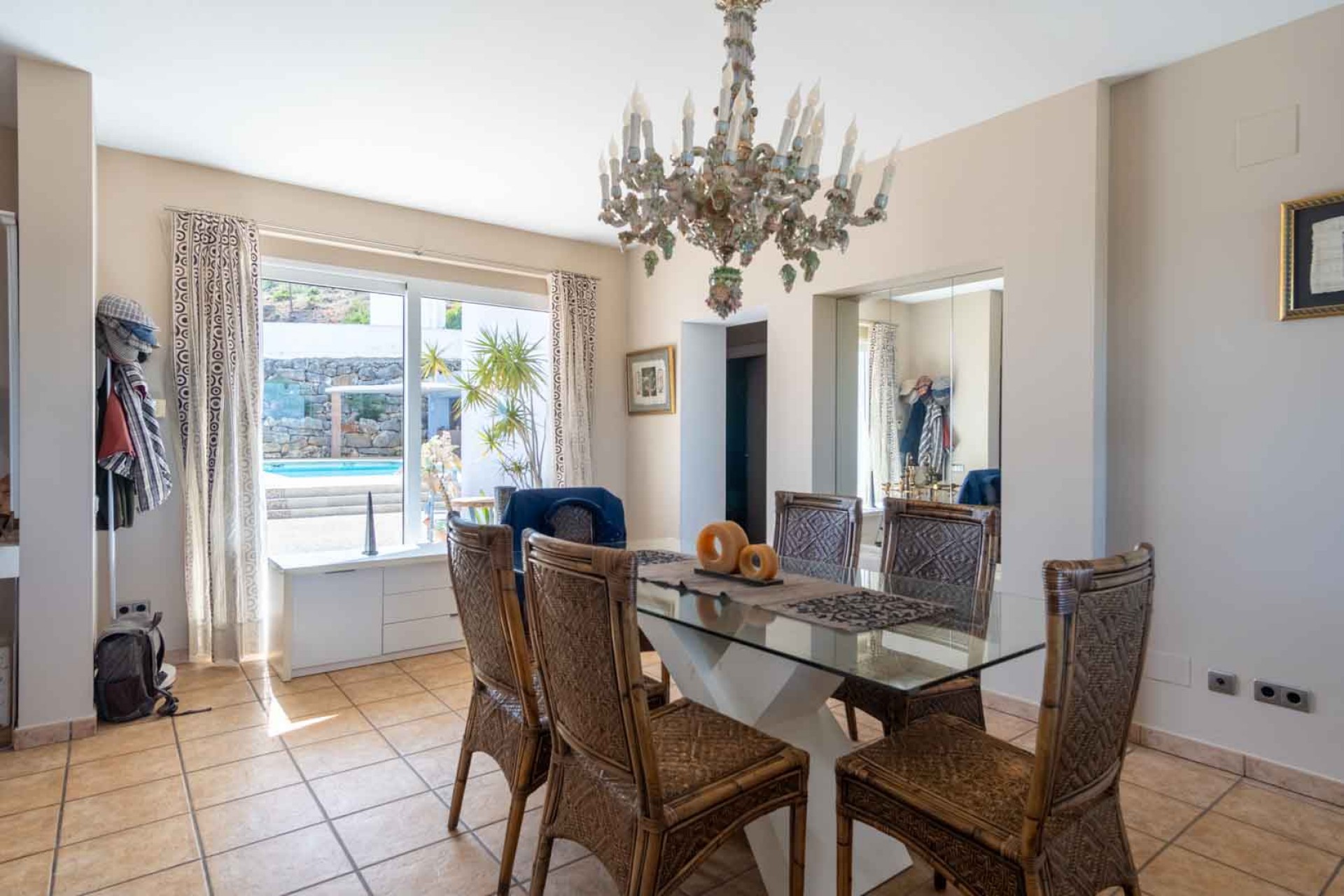 Sale - Villa -
Pedreguer