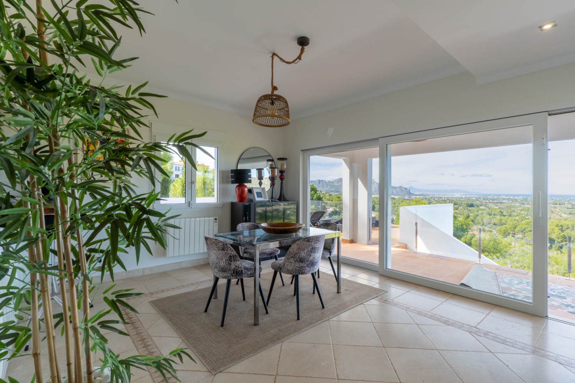 Sale - Villa -
Pedreguer