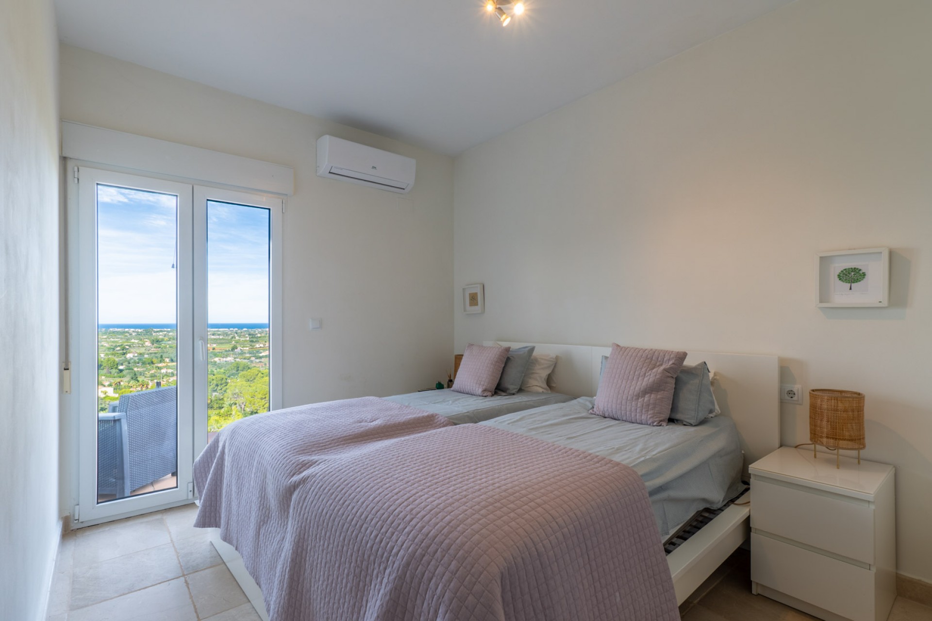 Sale - Villa -
Pedreguer