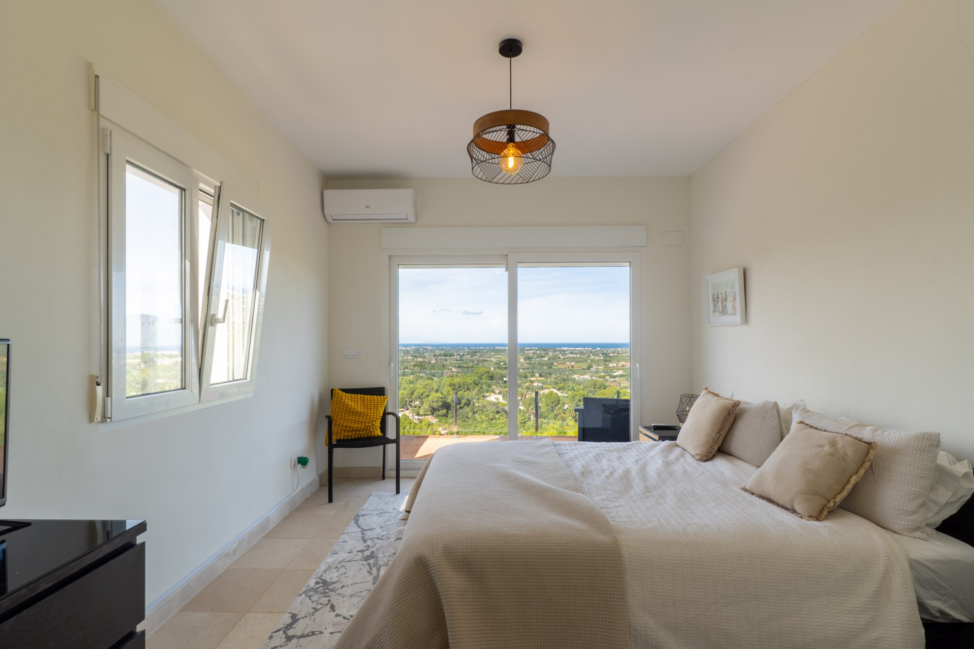 Sale - Villa -
Pedreguer