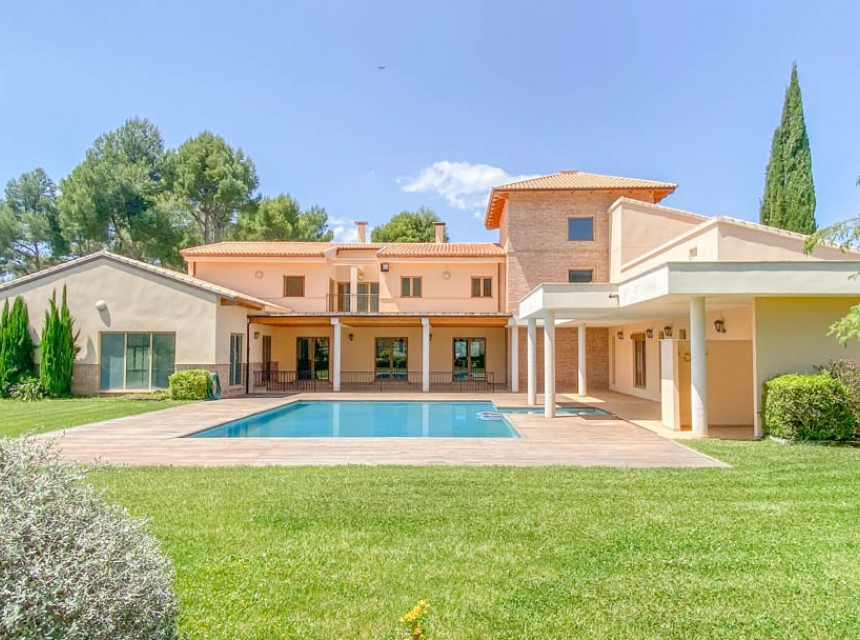 Sale - Villa -
Penaguila