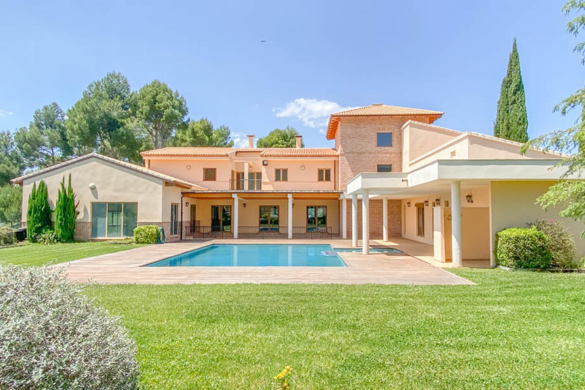 Sale - Villa -
Penaguila