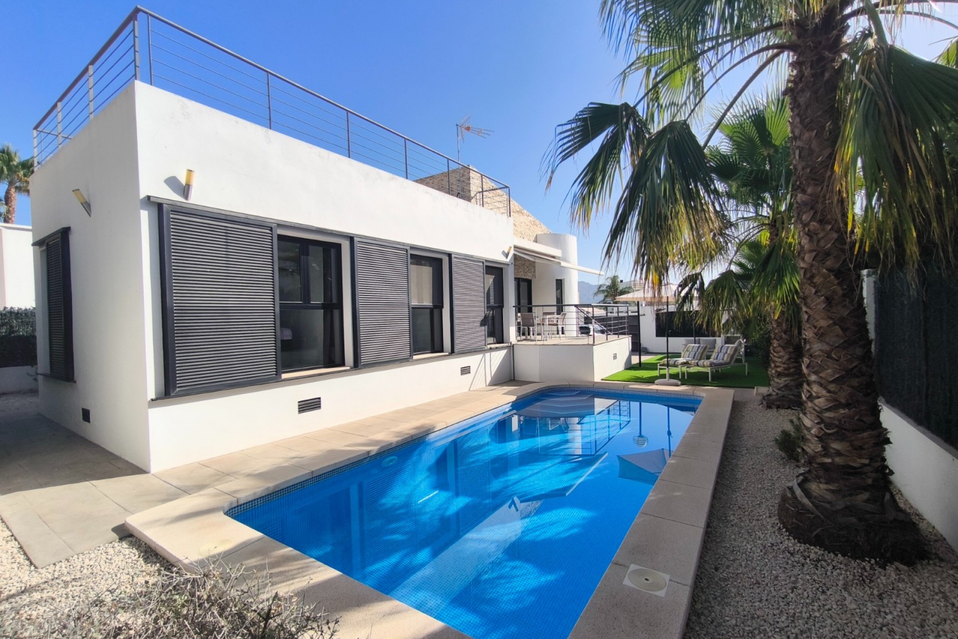 Sale - Villa -
Polop - Alberca