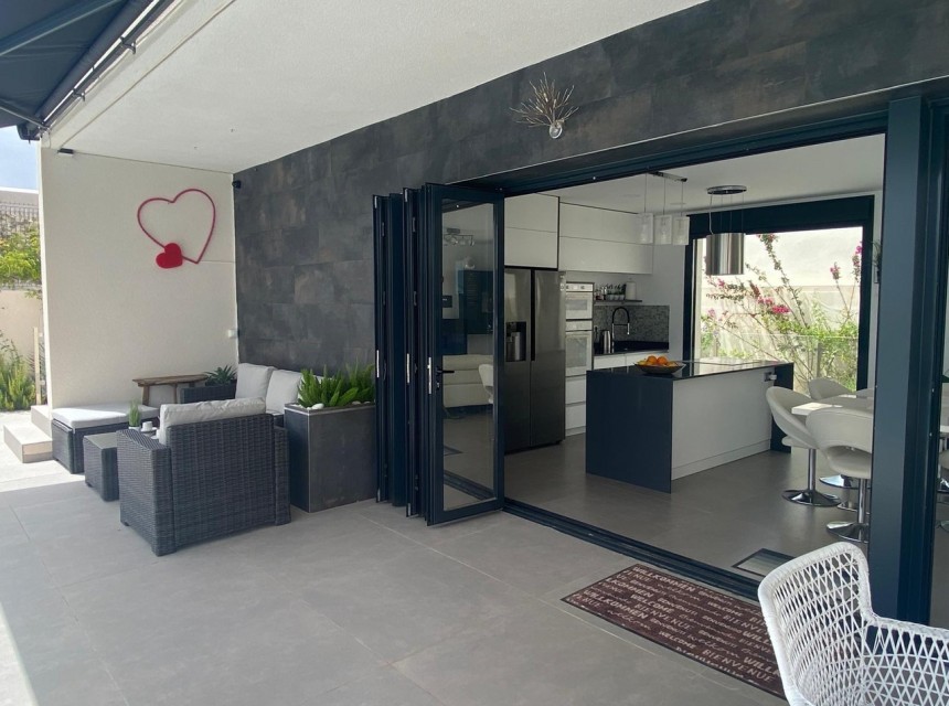 Sale - Villa -
Polop