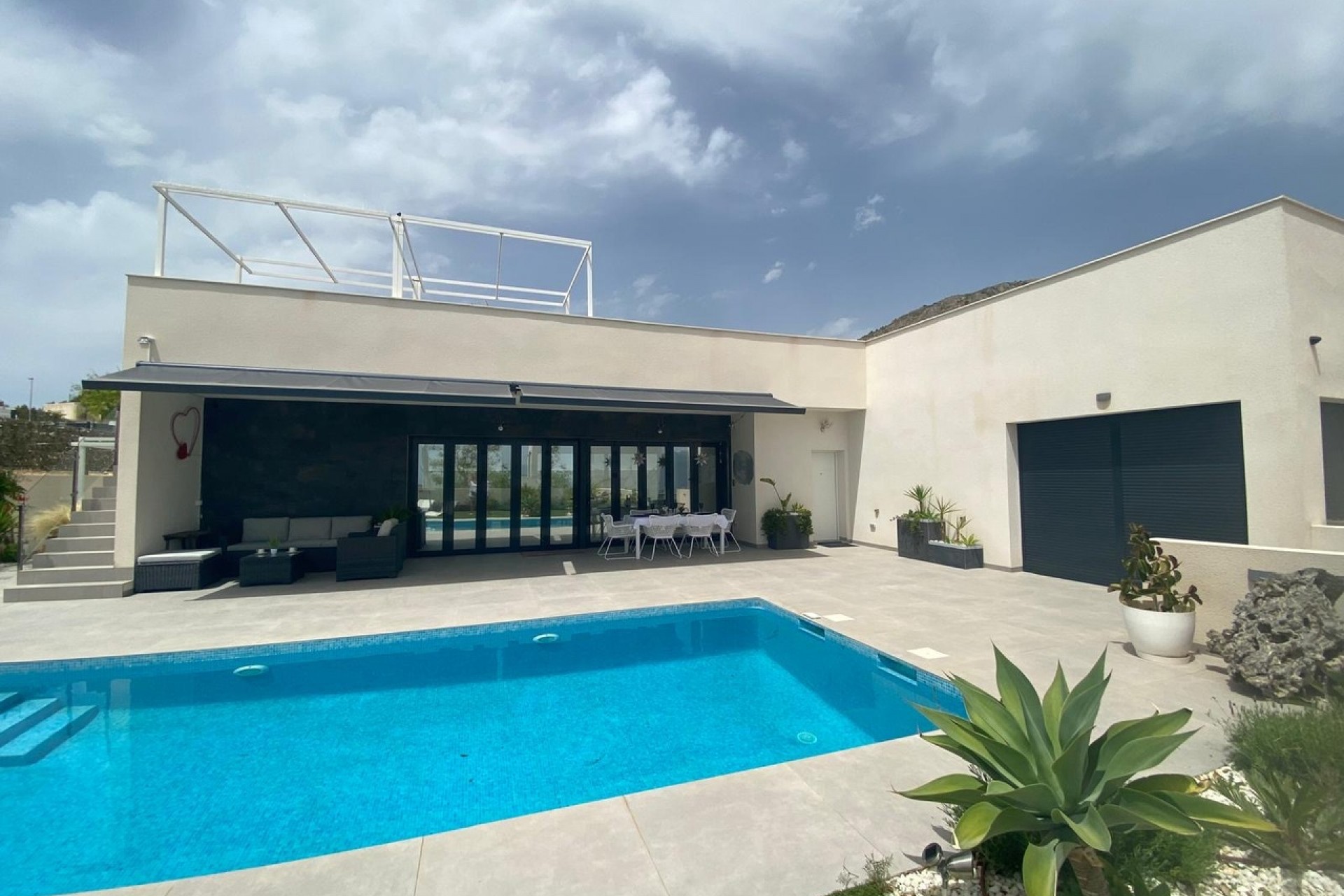 Sale - Villa -
Polop