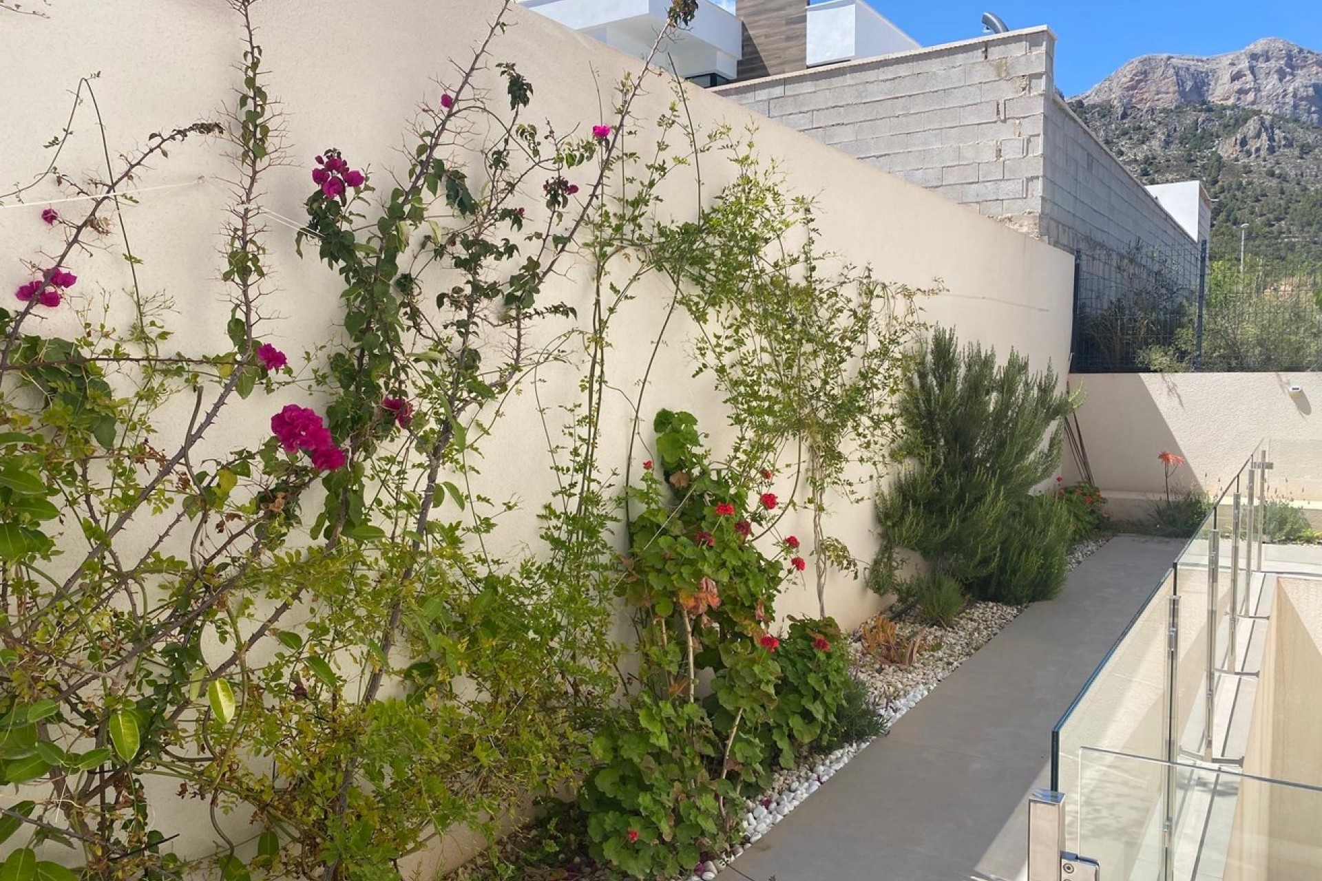 Sale - Villa -
Polop