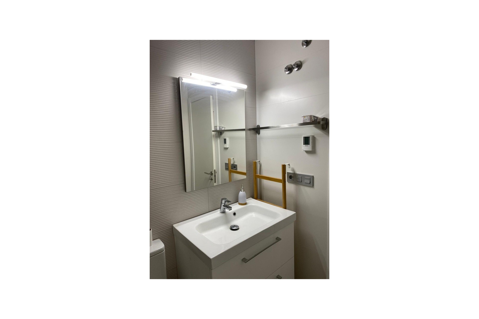 Sale - Villa -
Polop