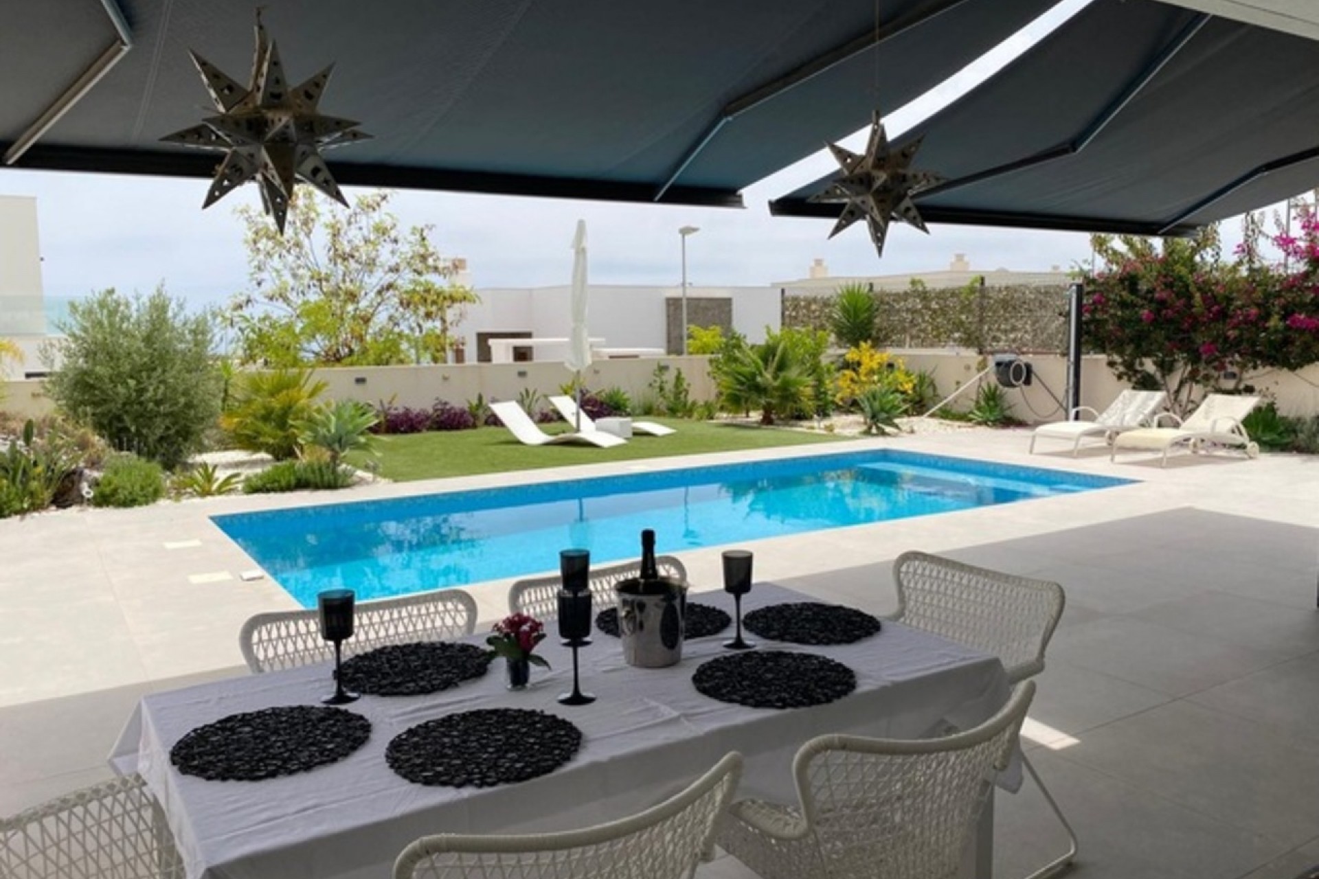 Sale - Villa -
Polop