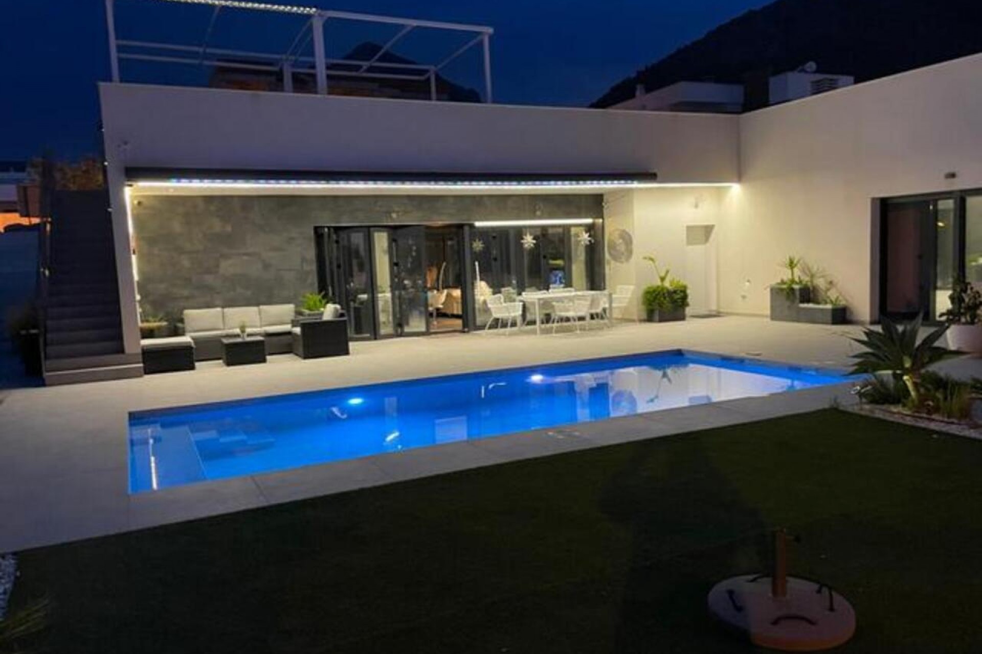 Sale - Villa -
Polop