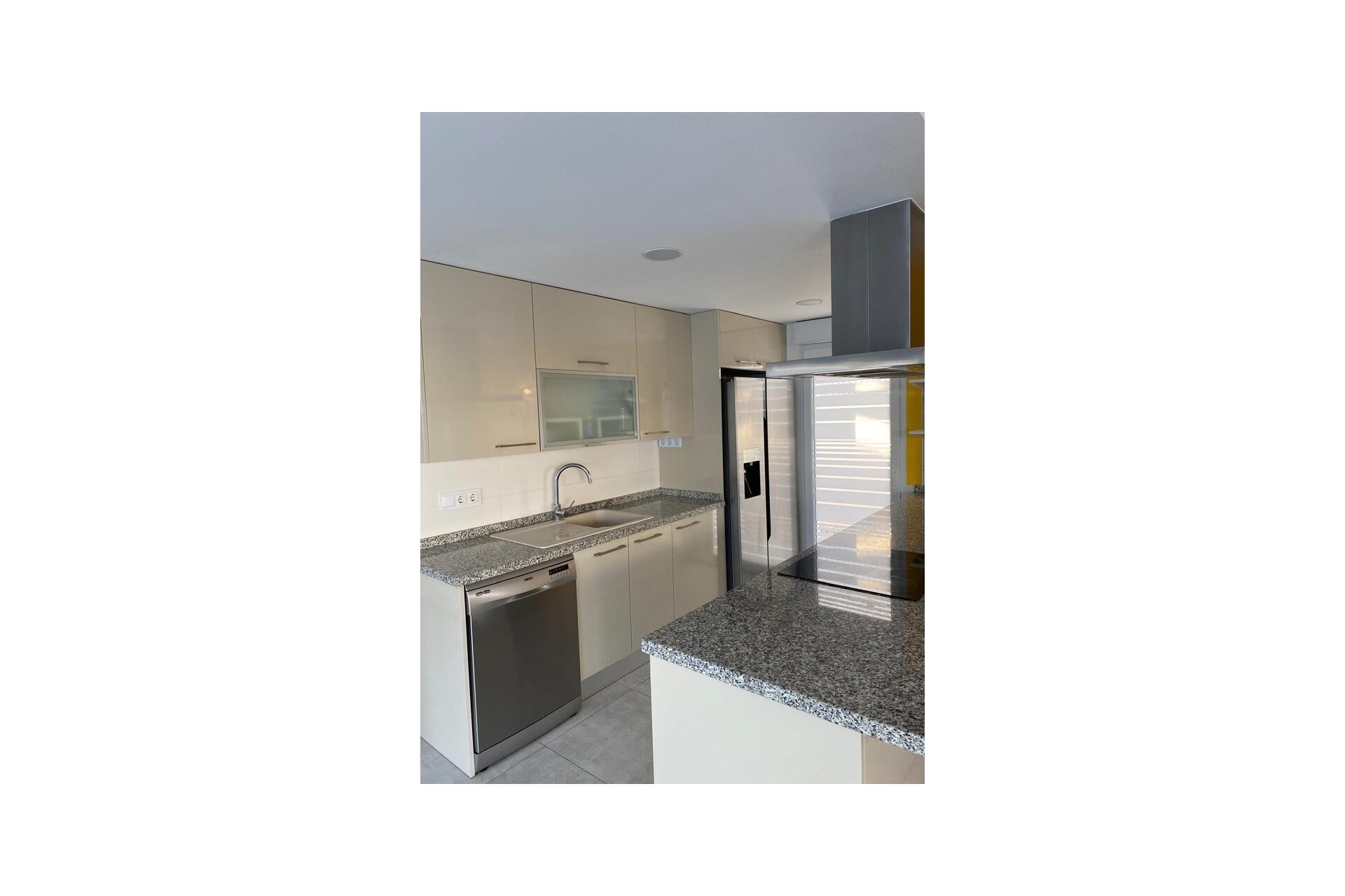 Sale - Villa -
Polop