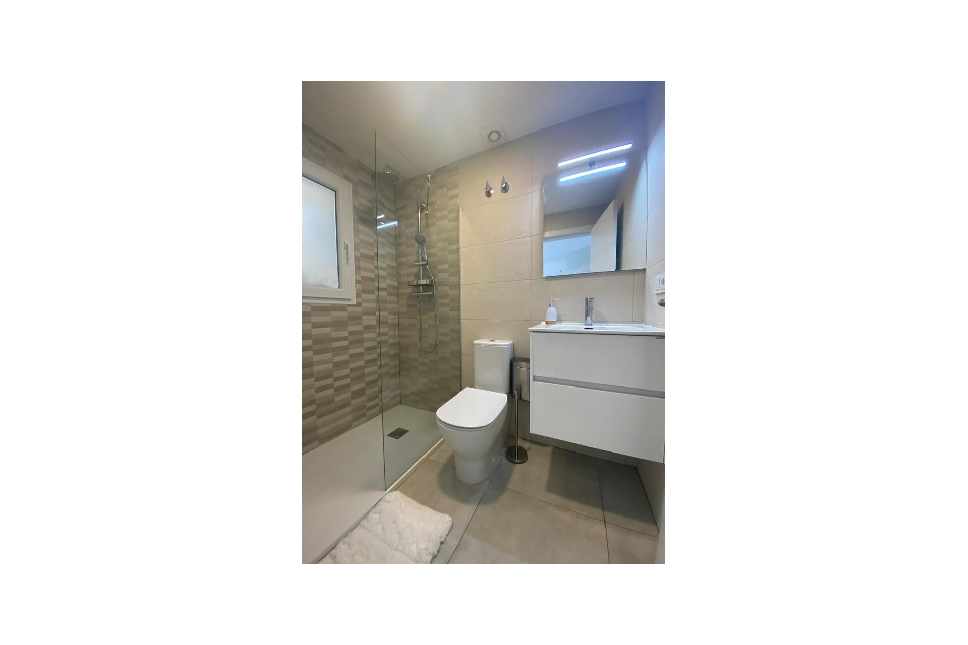 Sale - Villa -
Polop