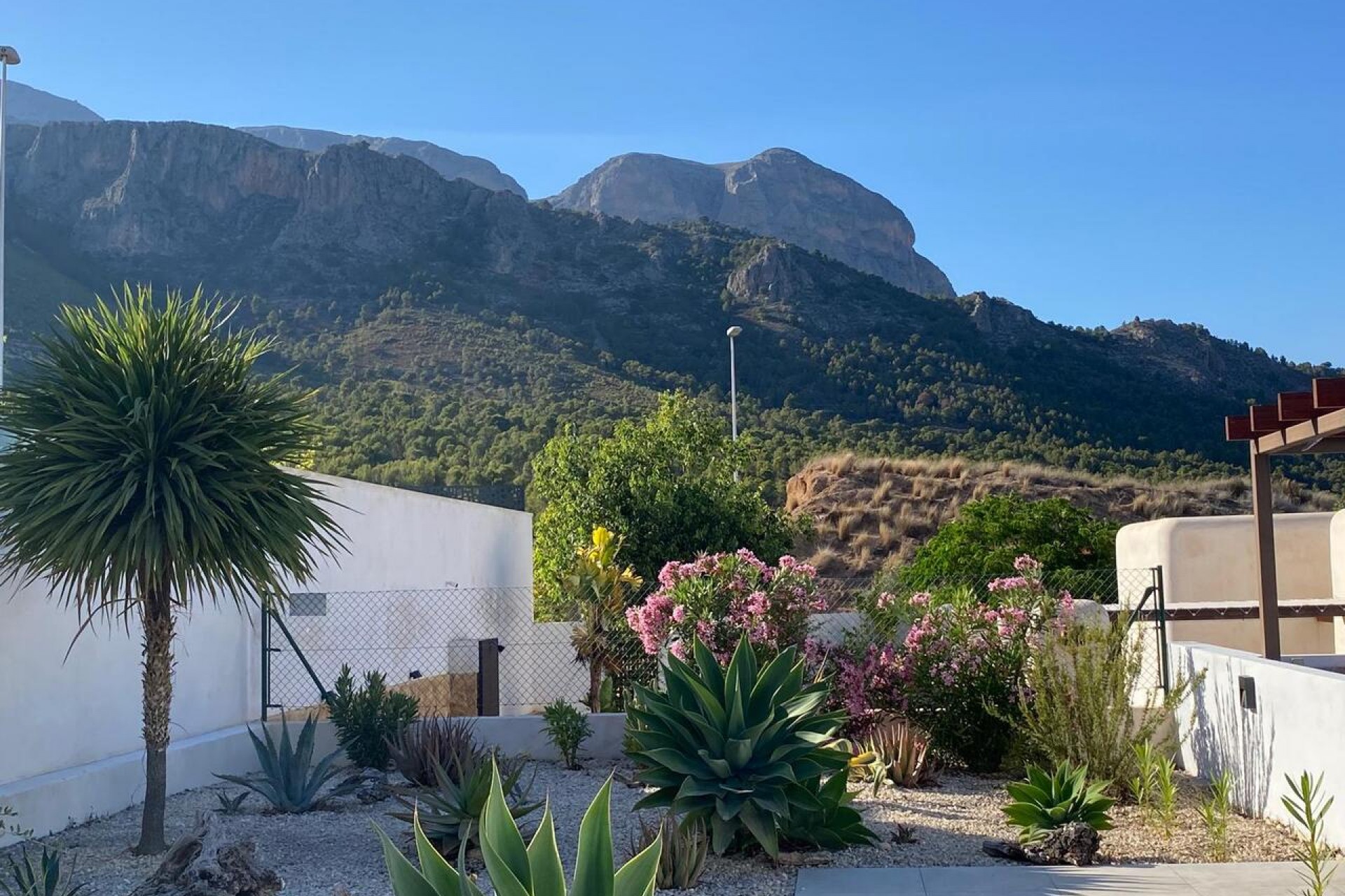 Sale - Villa -
Polop