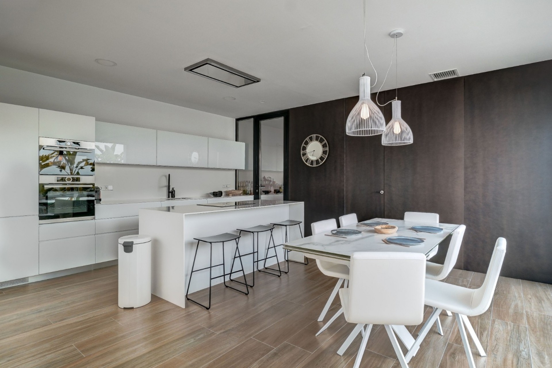 Sale - Villa / Semi detached -
Moraira - La Cometa