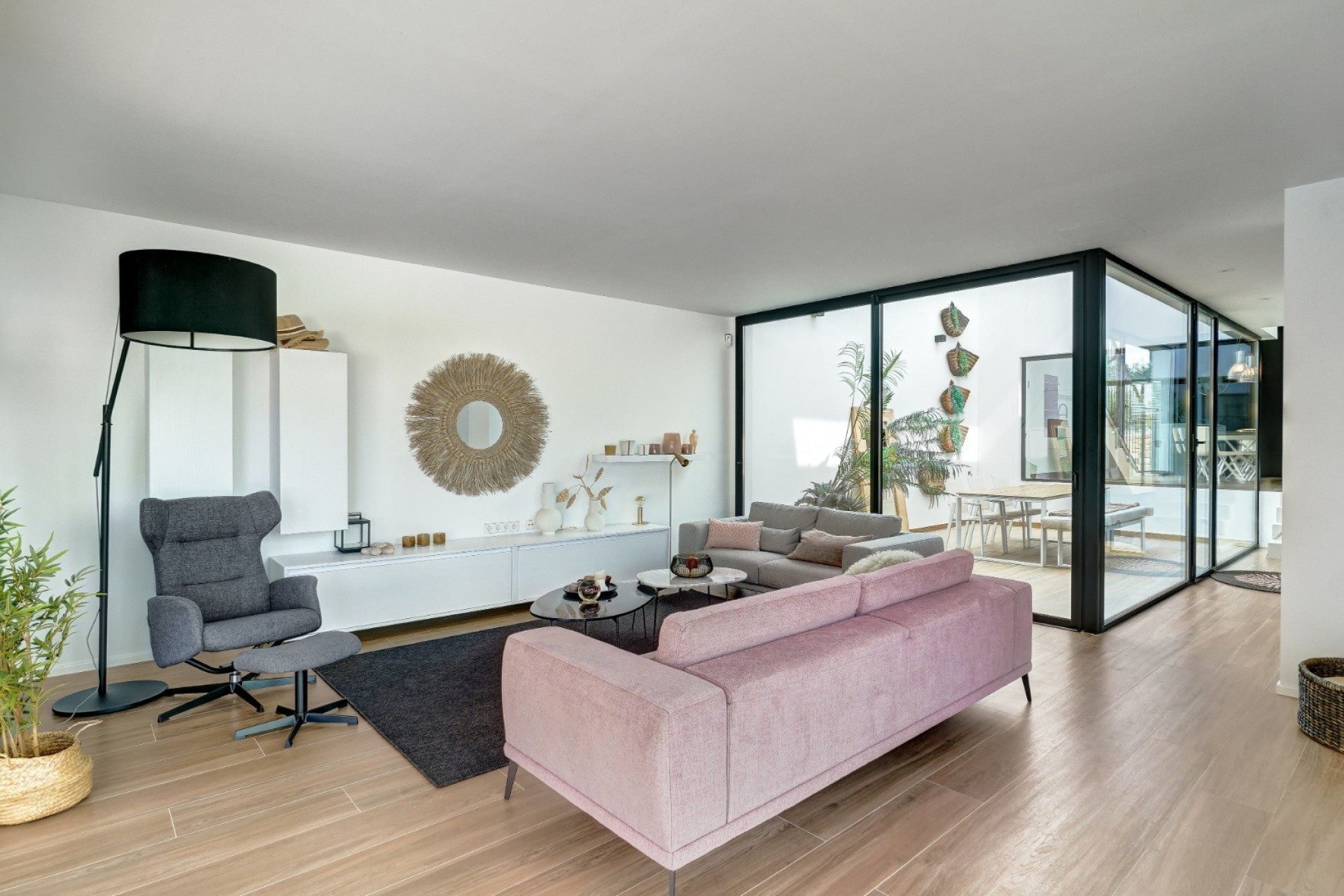 Sale - Villa / Semi detached -
Moraira - La Cometa