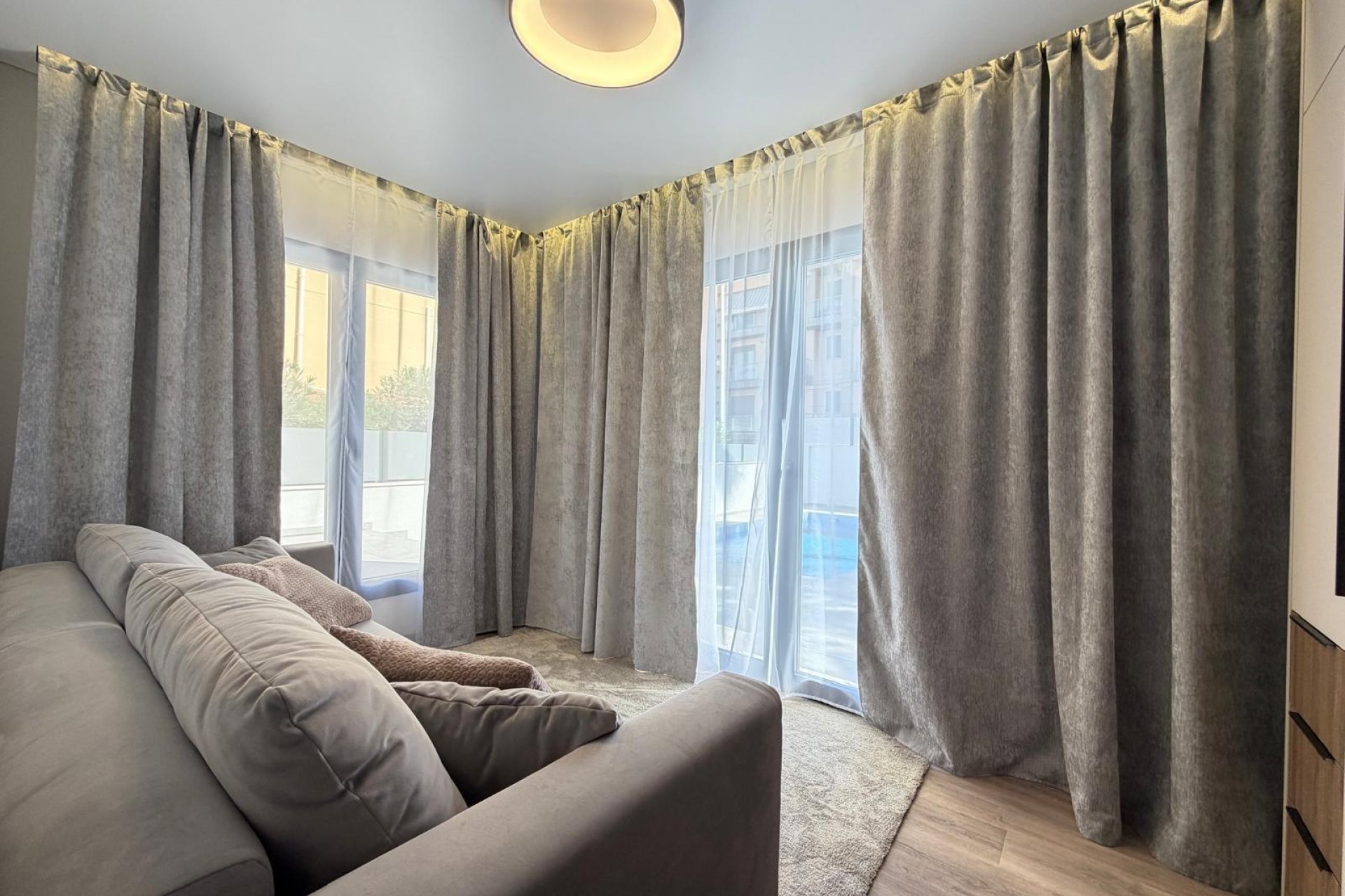 Sale - Villa -
Torrevieja - Punta Prima