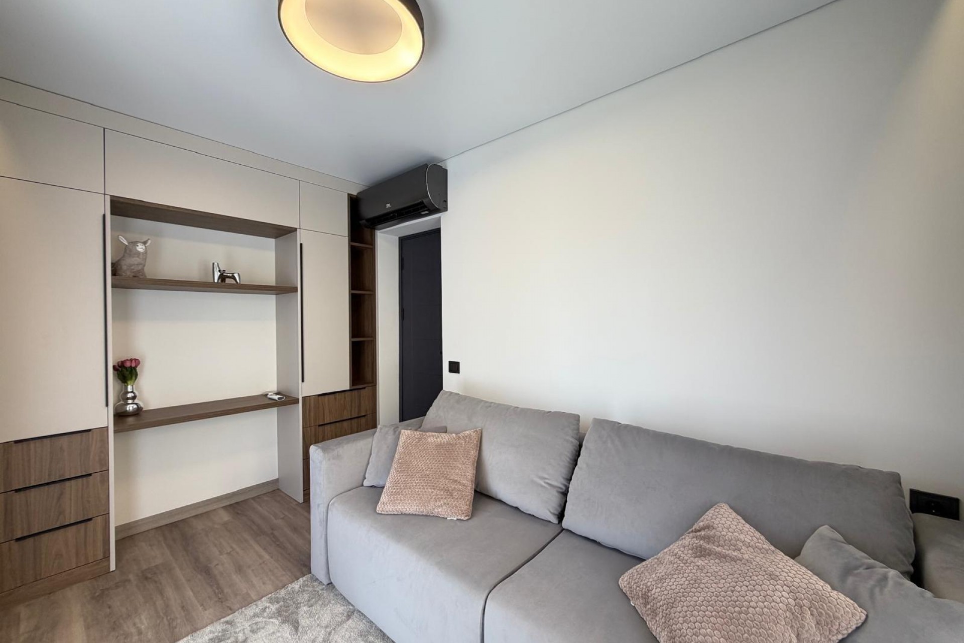 Sale - Villa -
Torrevieja - Punta Prima