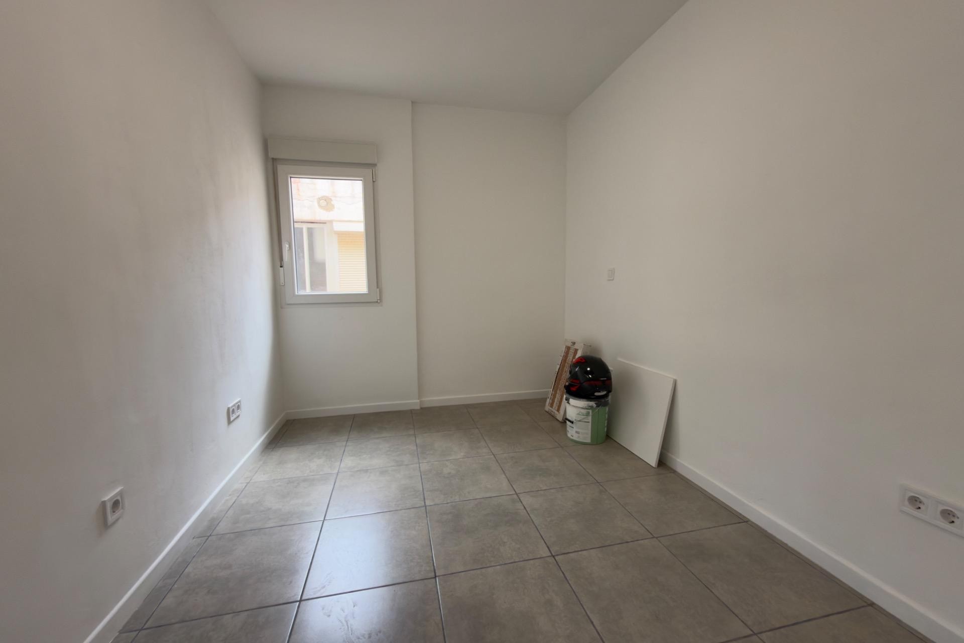Te koop - Apartamento -
Alicante - Juan XXIII