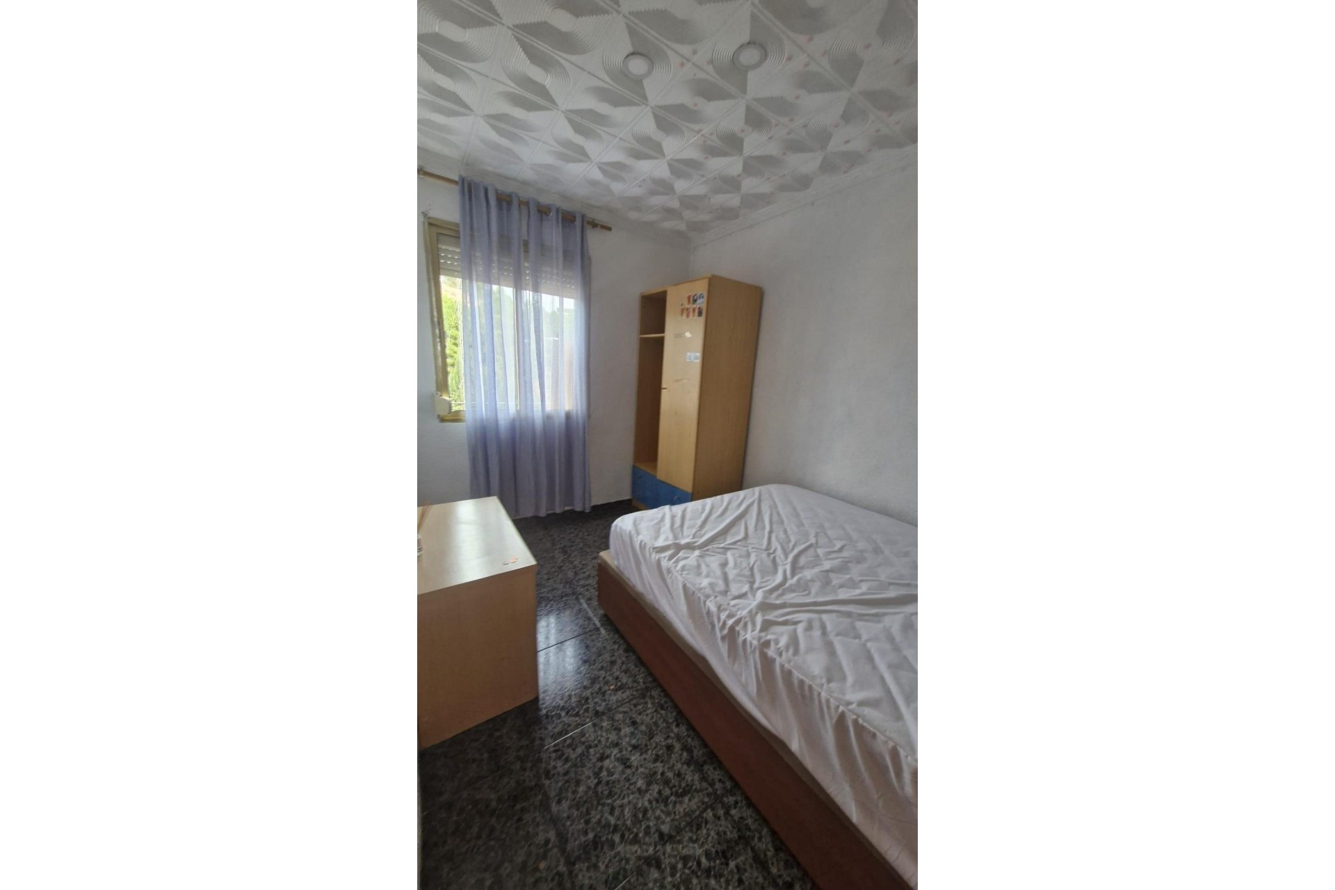 Te koop - Apartamento -
Alicante - Virgen del Remedio-Parque lo Morant