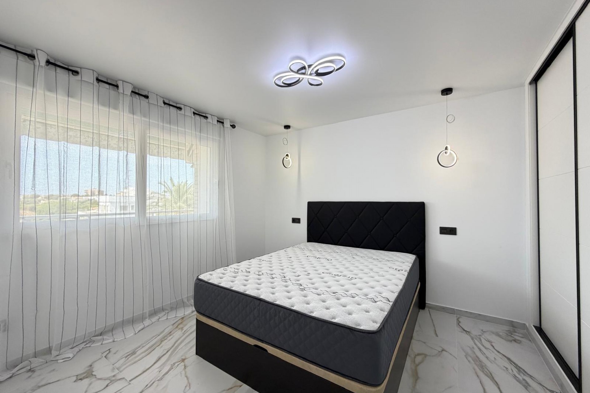 Te koop - Apartamento -
Orihuela Costa - La Zenia