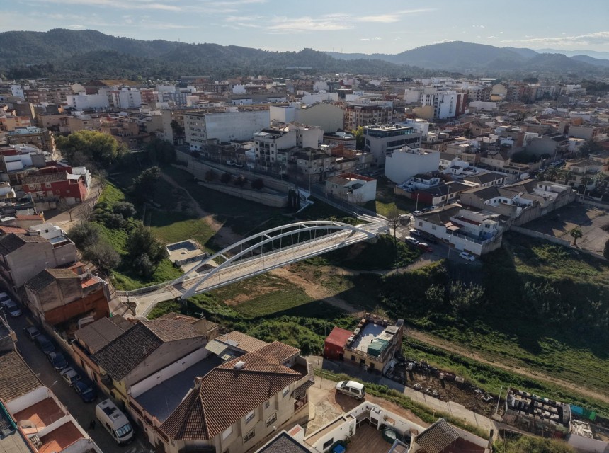 Te koop - Apartamento -
Riba - Roja de Turia - Comunidad valenciana