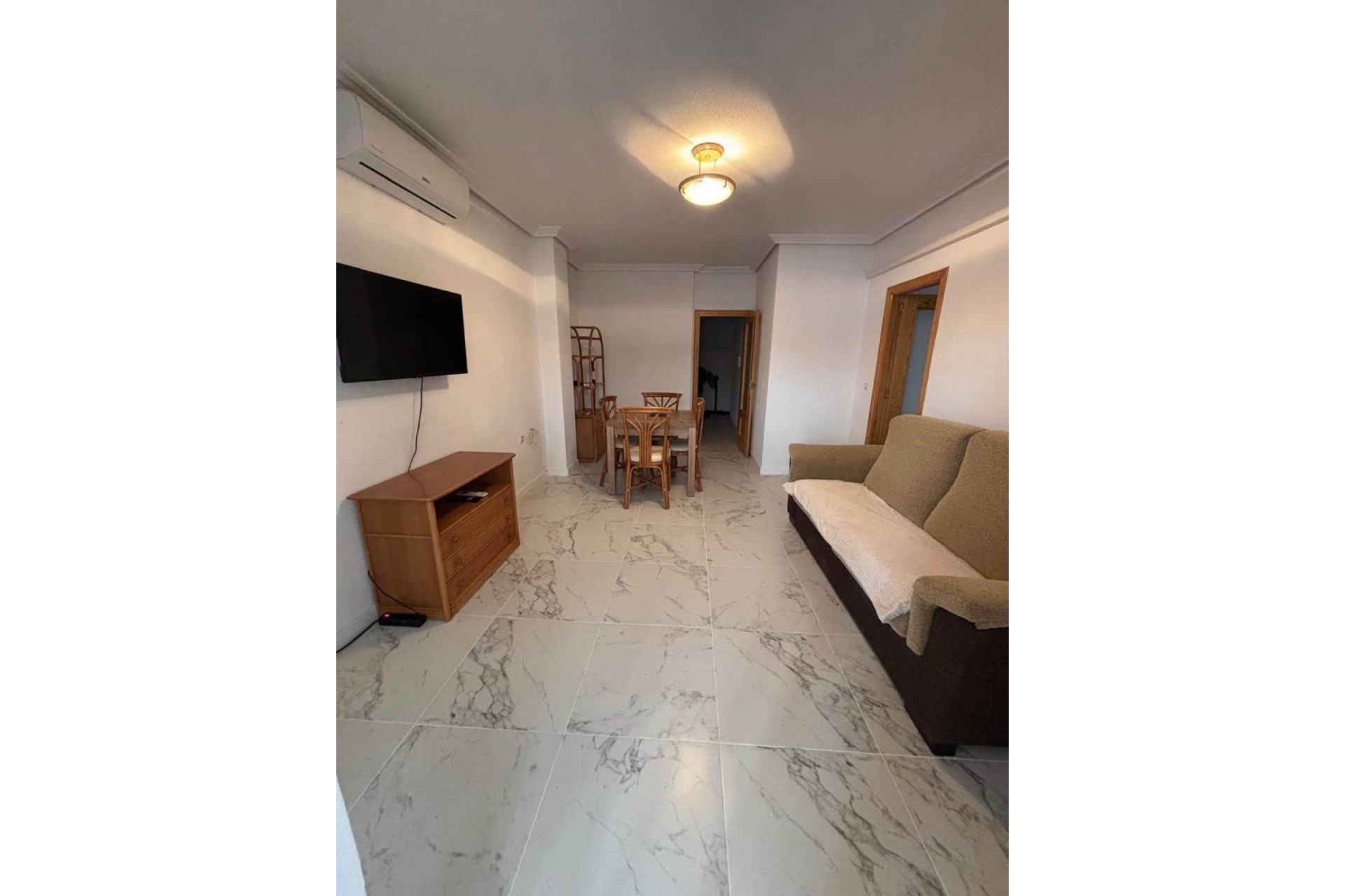 Te koop - Apartamento -
Torrevieja - Acequion