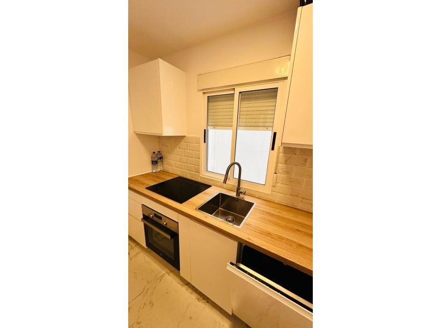 Te koop - Apartamento -
Torrevieja - Acequion