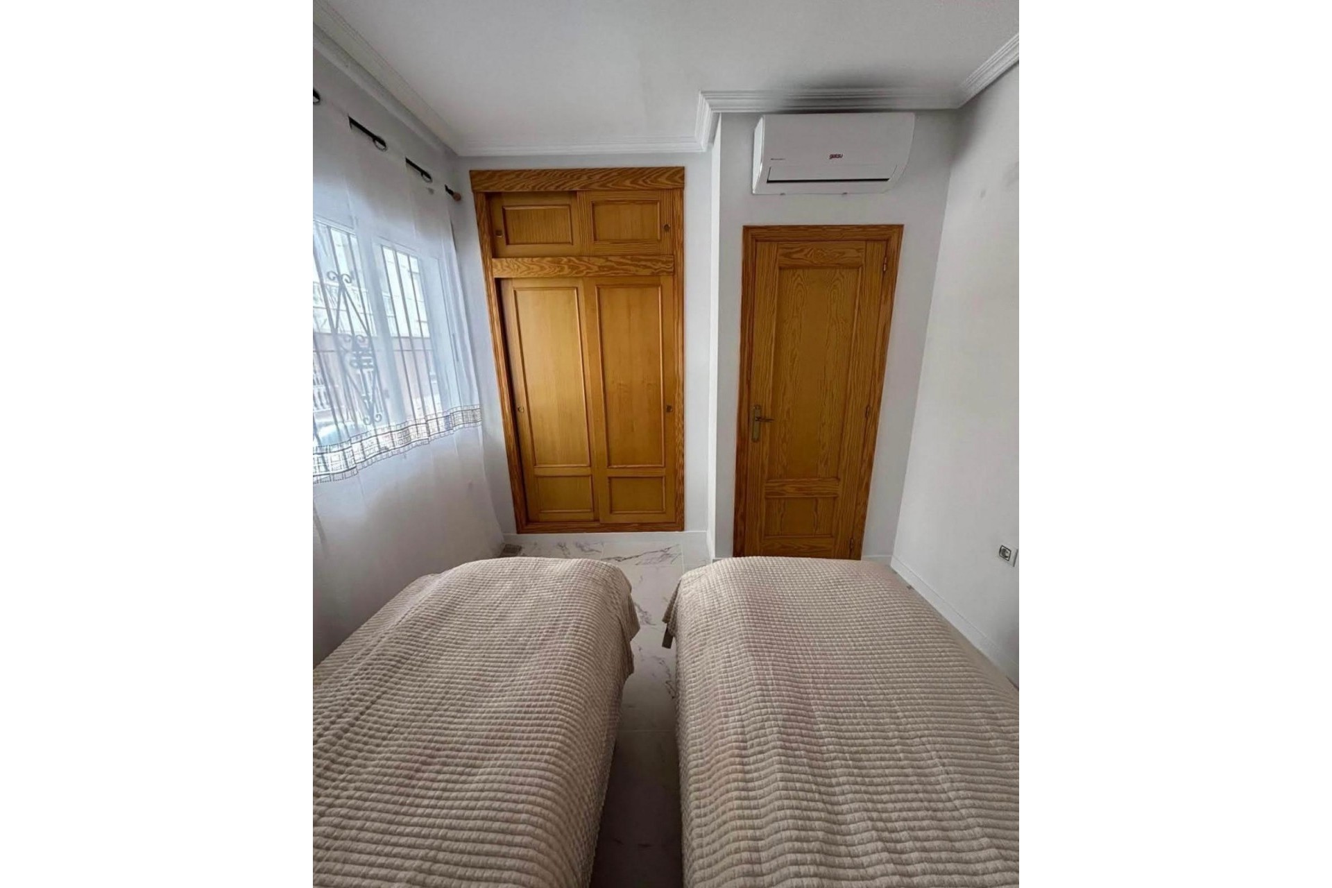 Te koop - Apartamento -
Torrevieja - Acequion