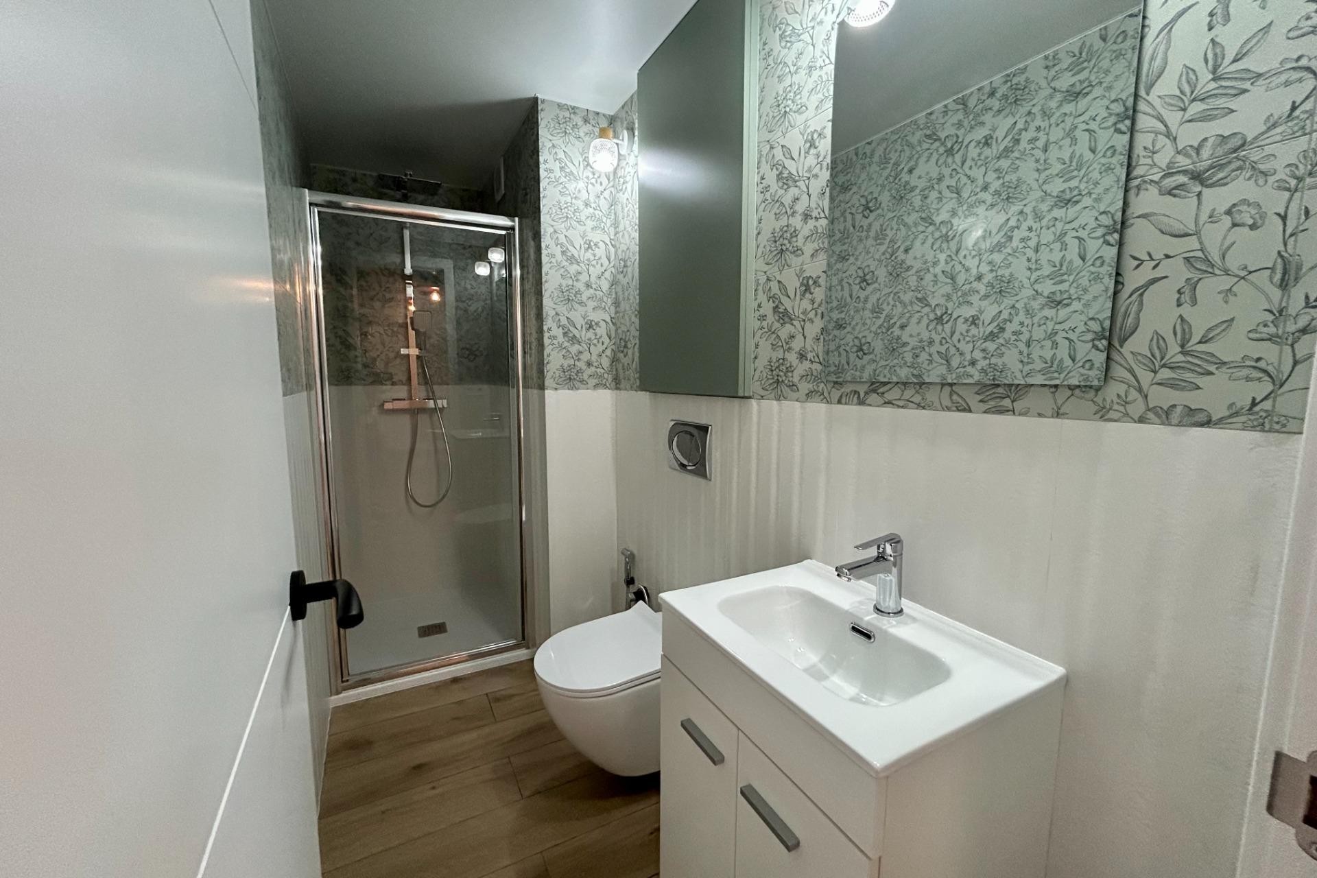 Te koop - Apartamento -
Torrevieja - Acequion