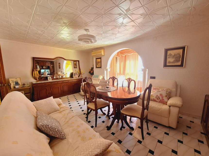 Te koop - Apartamento -
Torrevieja - Acequion