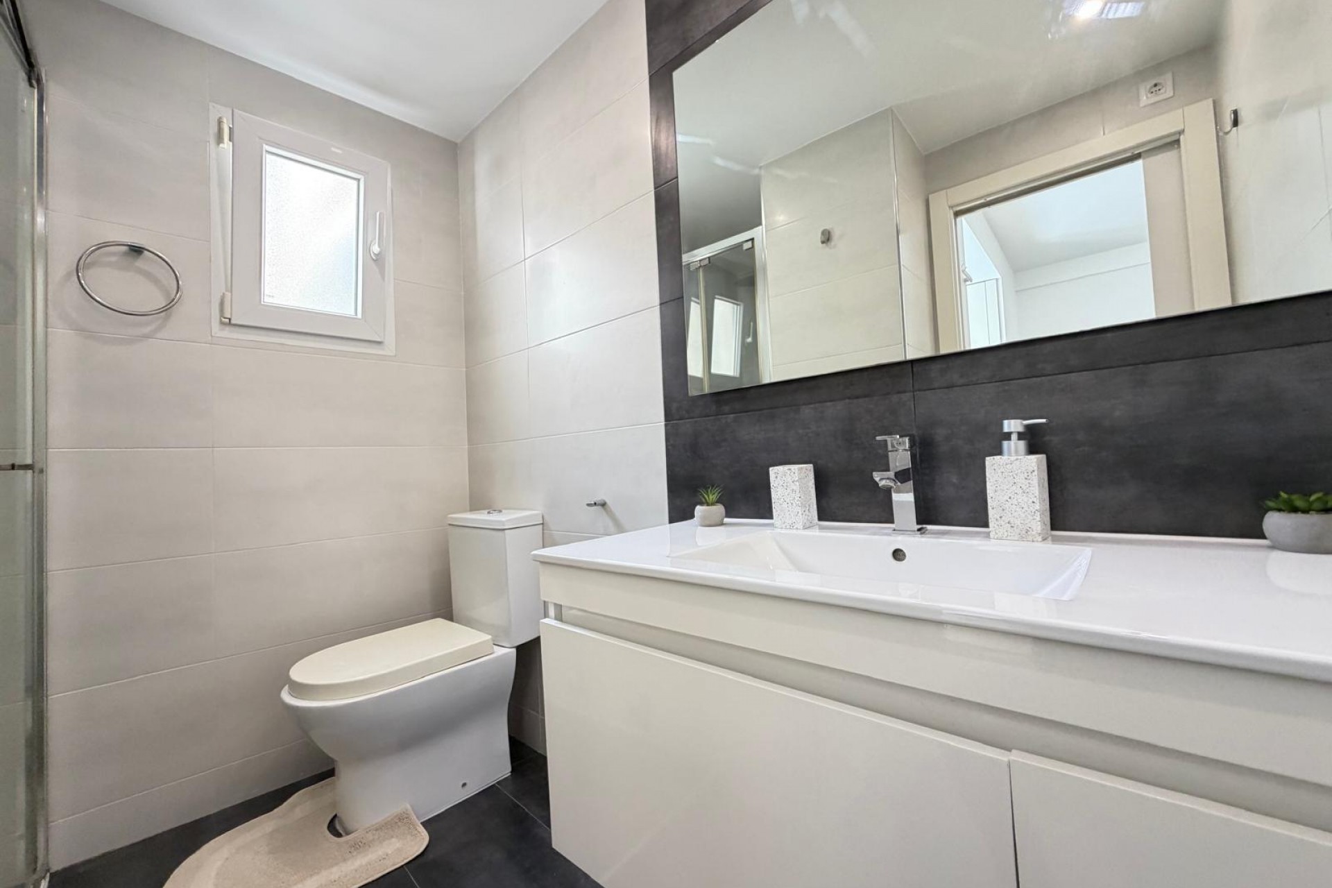 Te koop - Apartamento -
Torrevieja - Centro