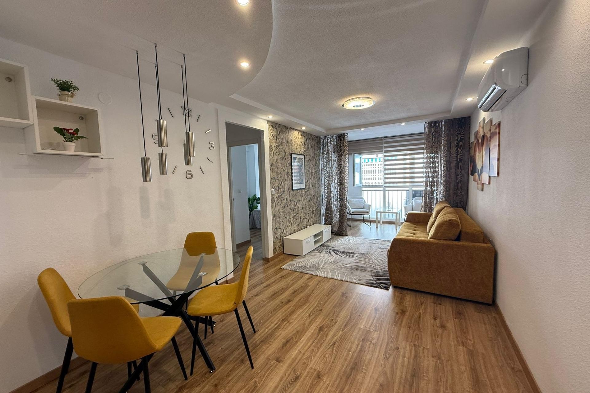 Te koop - Apartamento -
Torrevieja - Centro